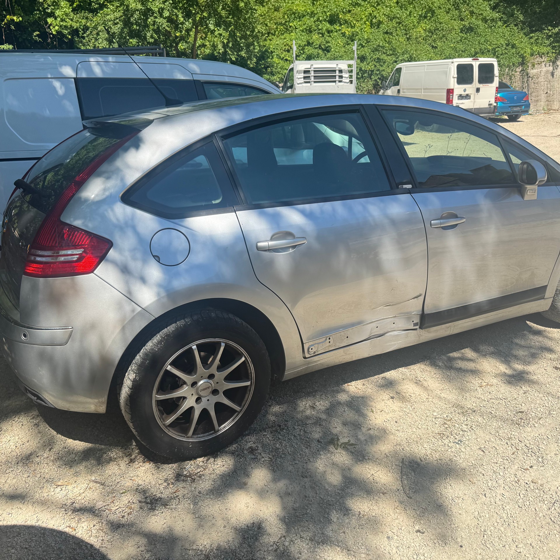 CITROEN C4 Berline 2.0i 16V Exclusive Automatic-image-3