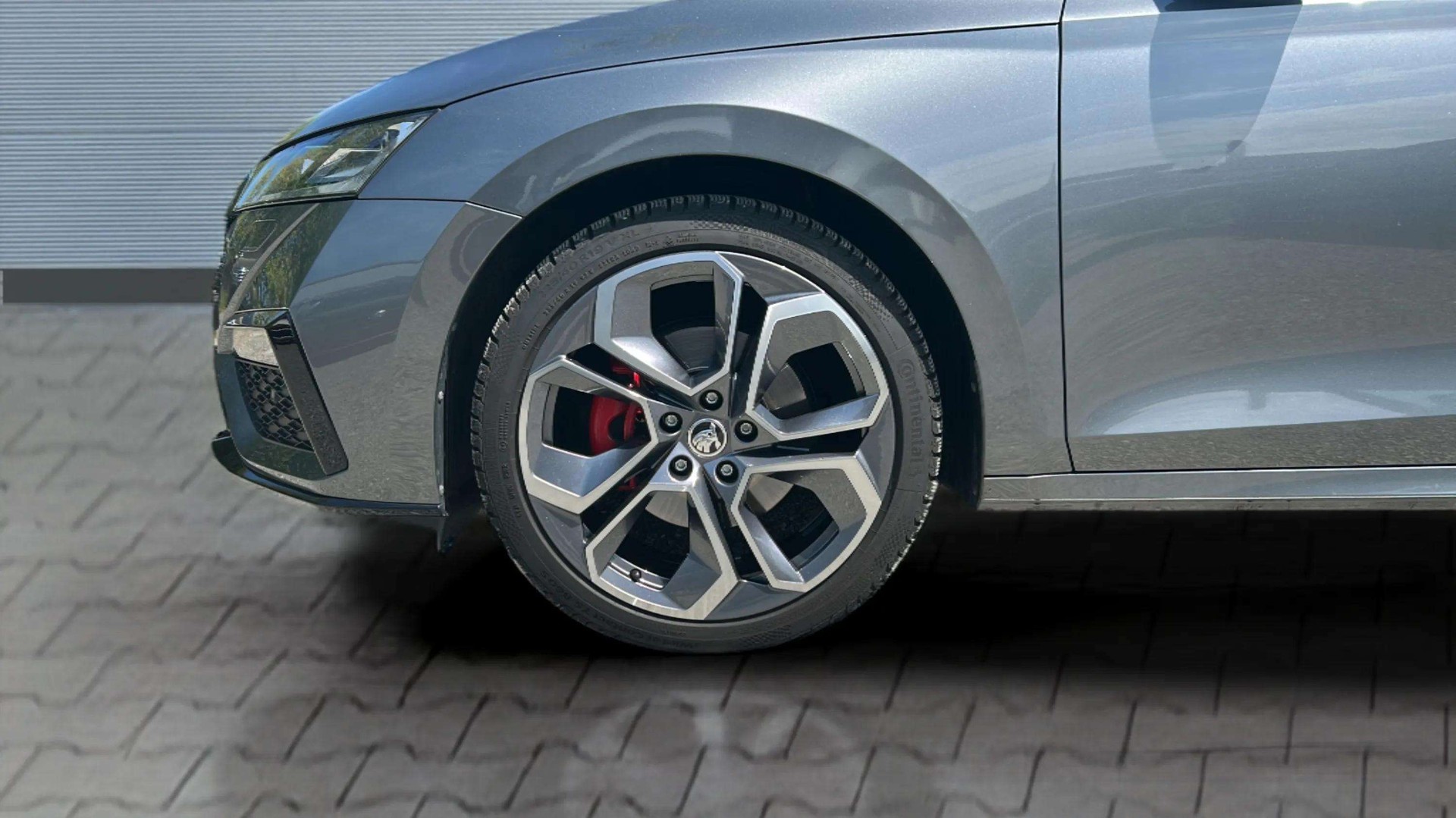 SKODA Octavia Combi 2.0 TDI DSG RS 4x4 mit AHK-Vorbereitung & 5J Werksgarantie oder bis 100000km-image-25