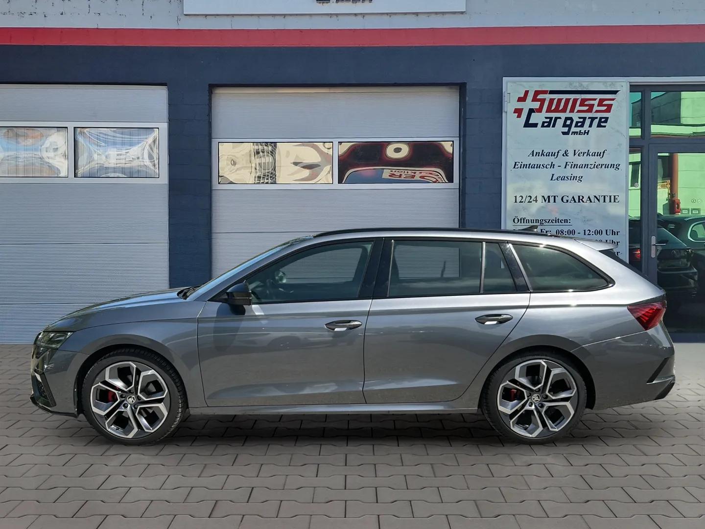 SKODA Octavia Combi 2.0 TDI DSG RS 4x4 mit AHK-Vorbereitung & 5J Werksgarantie oder bis 100000km-image-4