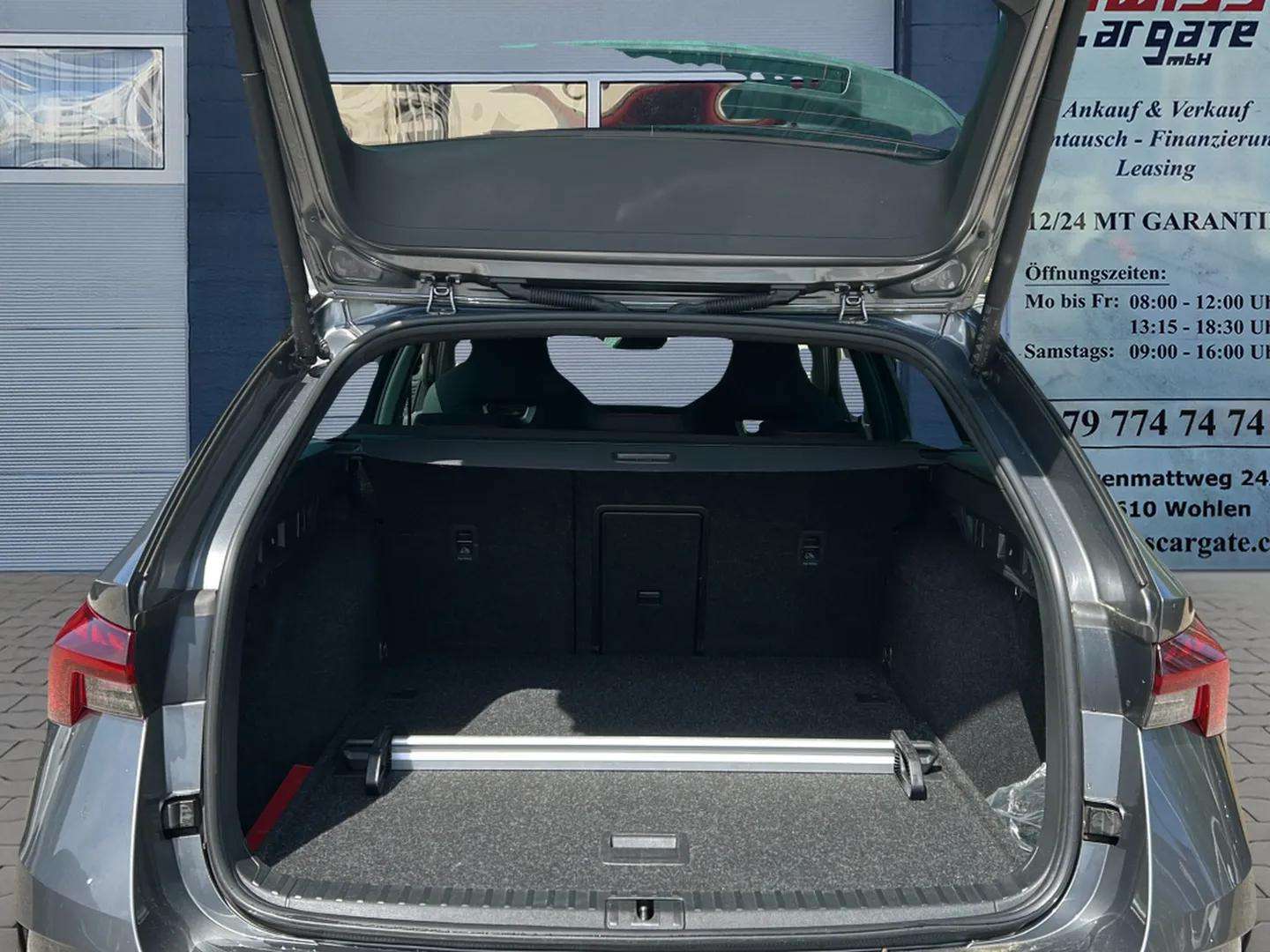 SKODA Octavia Combi 2.0 TDI DSG RS 4x4 mit AHK-Vorbereitung & 5J Werksgarantie oder bis 100000km-image-14