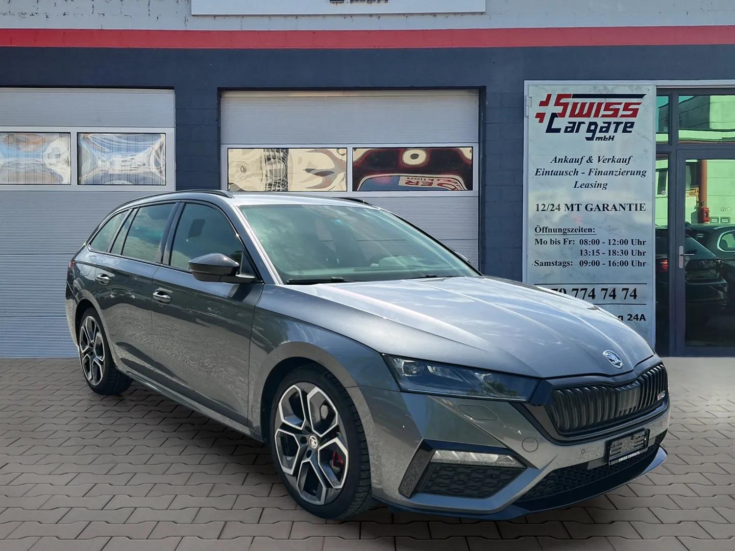 SKODA Octavia Combi 2.0 TDI DSG RS 4x4 mit AHK-Vorbereitung & 5J Werksgarantie oder bis 100000km-image-1