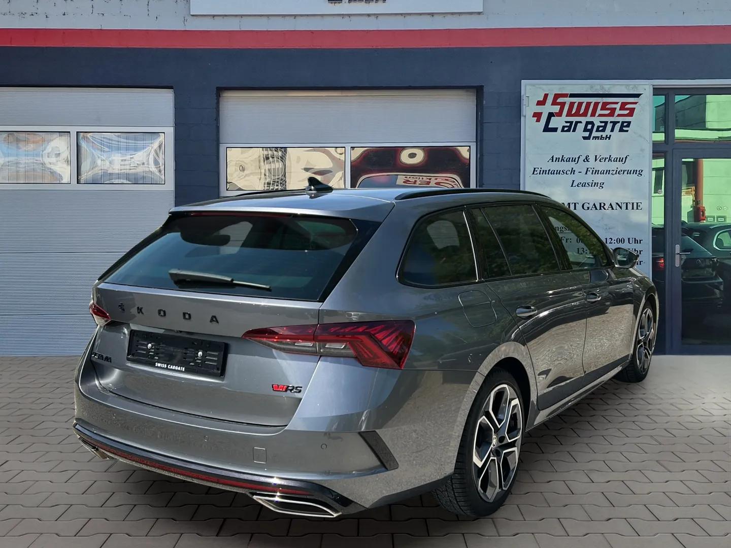 SKODA Octavia Combi 2.0 TDI DSG RS 4x4 mit AHK-Vorbereitung & 5J Werksgarantie oder bis 100000km-image-7