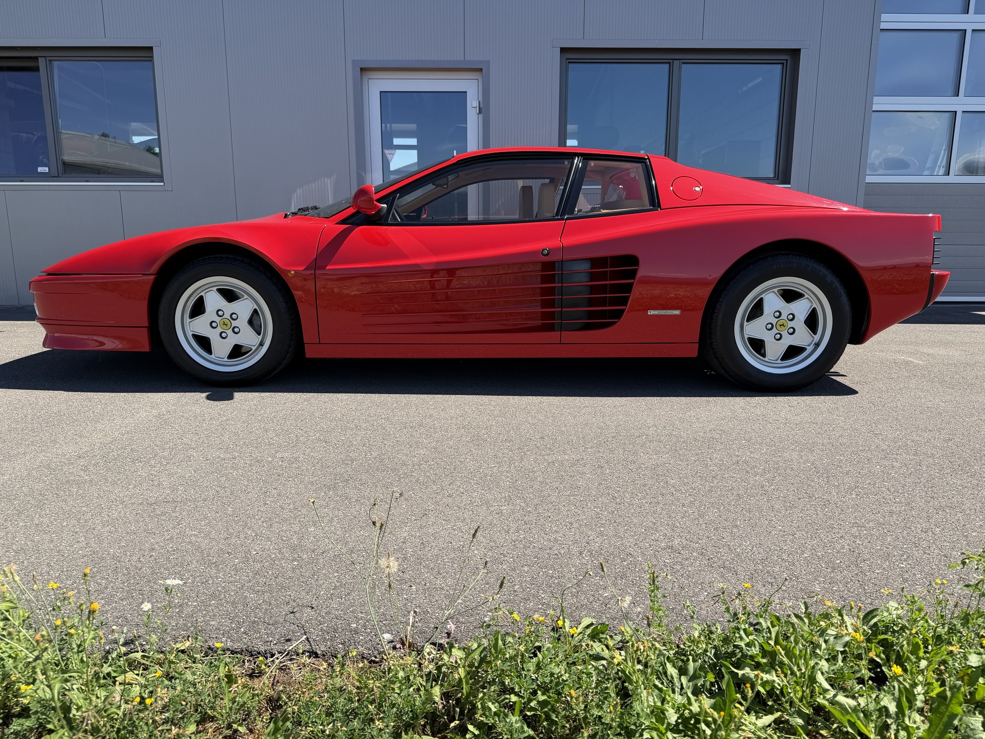 FERRARI Testarossa-image-4