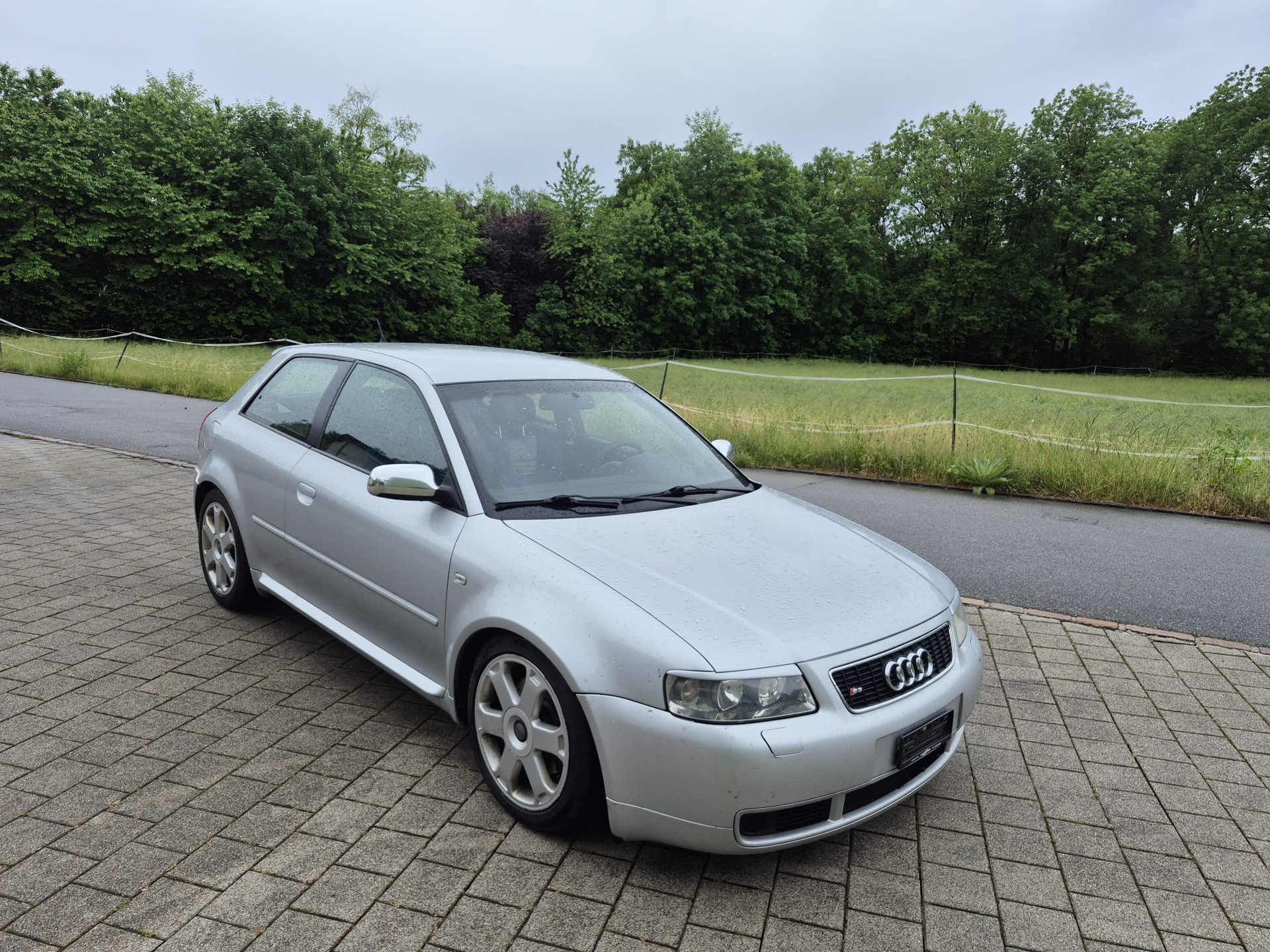 AUDI S3 quattro-image-0