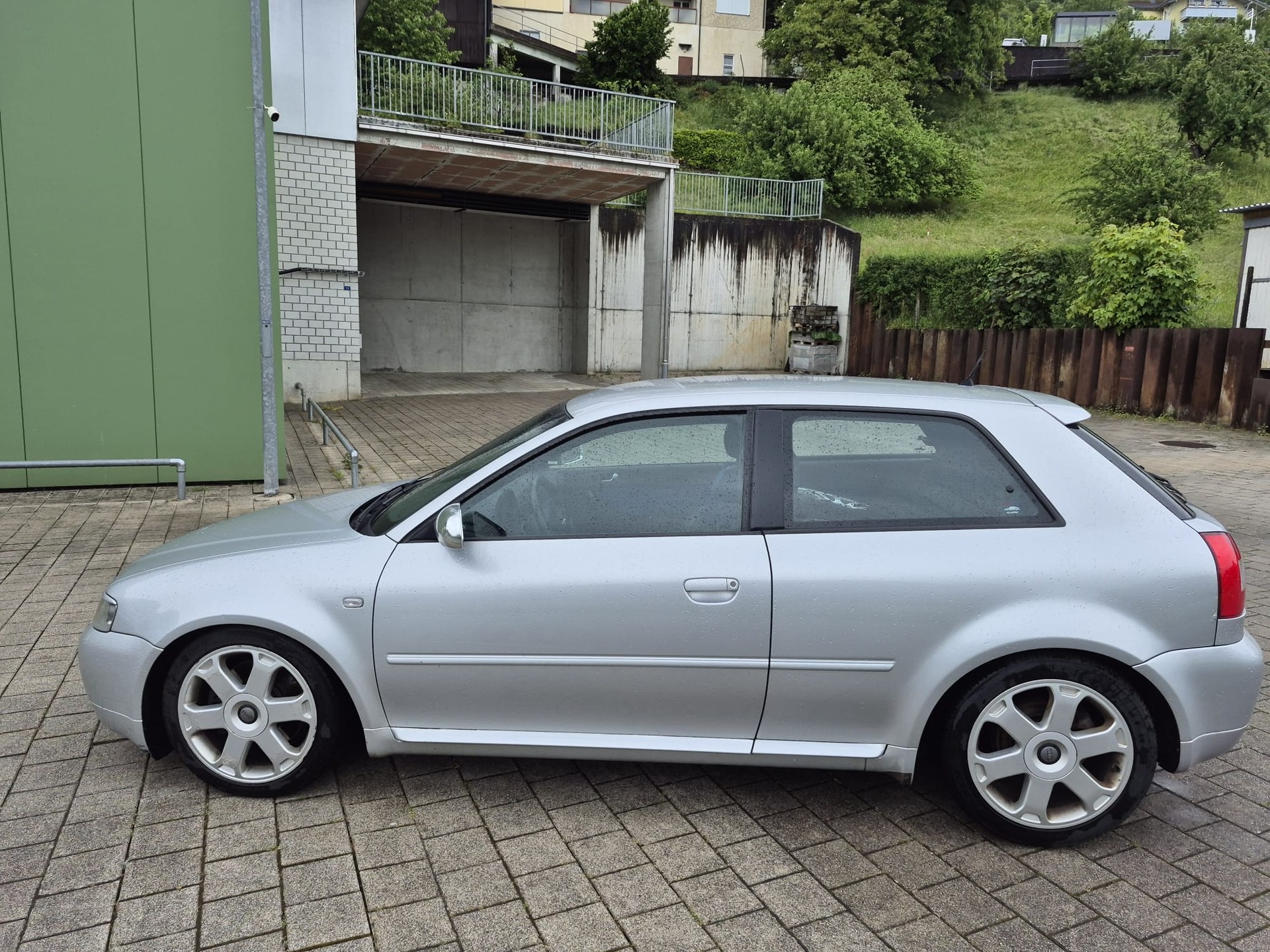 AUDI S3 quattro-image-5