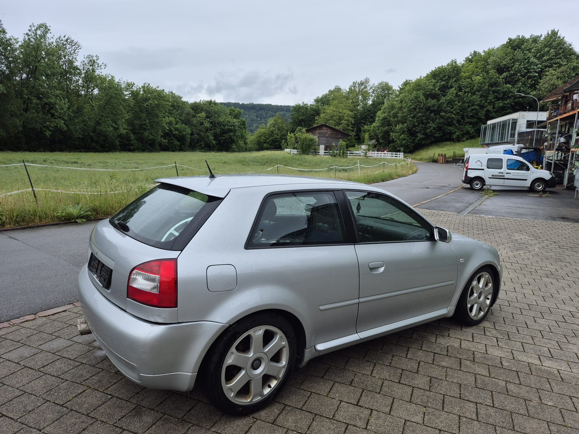 AUDI S3 quattro-image-2