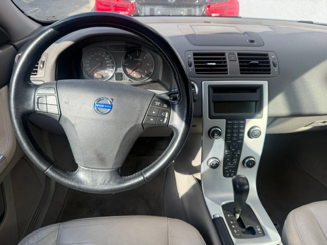 VOLVO V50 D3 Summum Geartronic-image-4