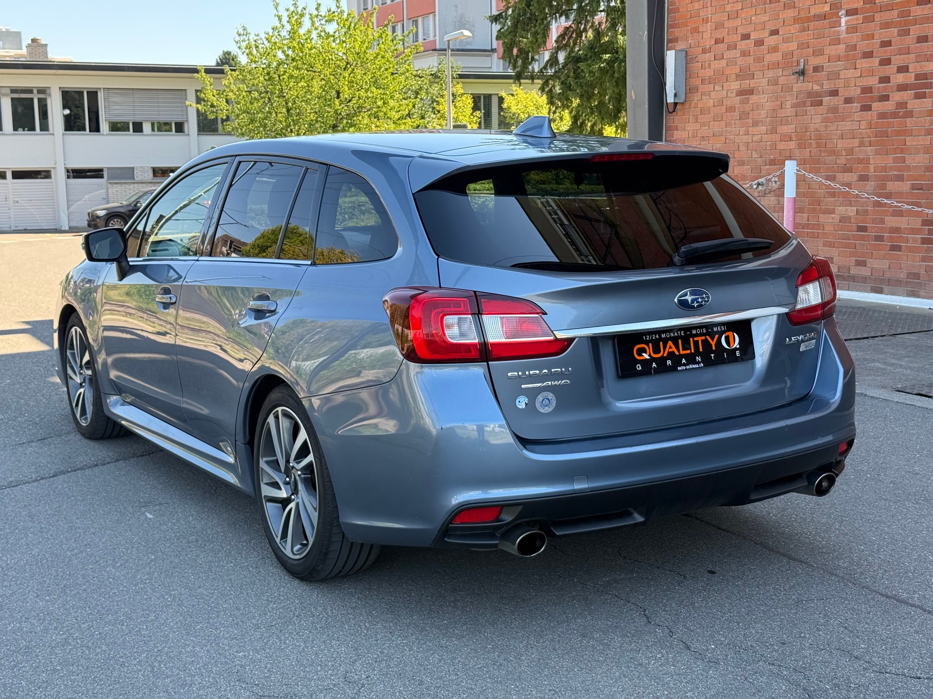 SUBARU Levorg 1.6DIT Luxury S AWD Lineartronic-image-3