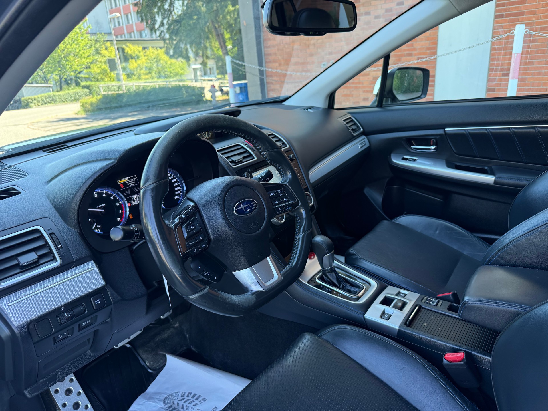 SUBARU Levorg 1.6DIT Luxury S AWD Lineartronic-image-7