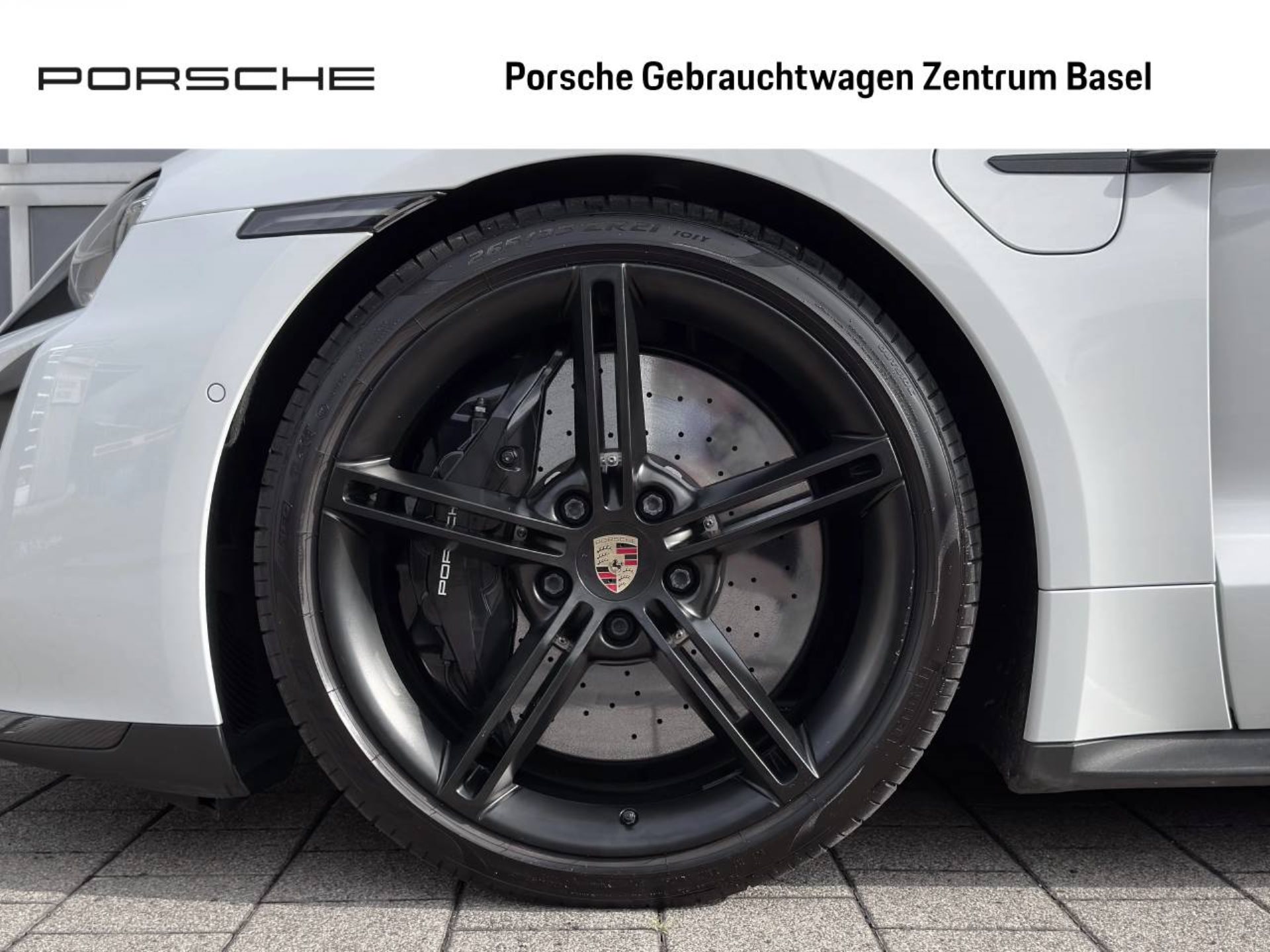 PORSCHE Taycan Turbo S-image-5