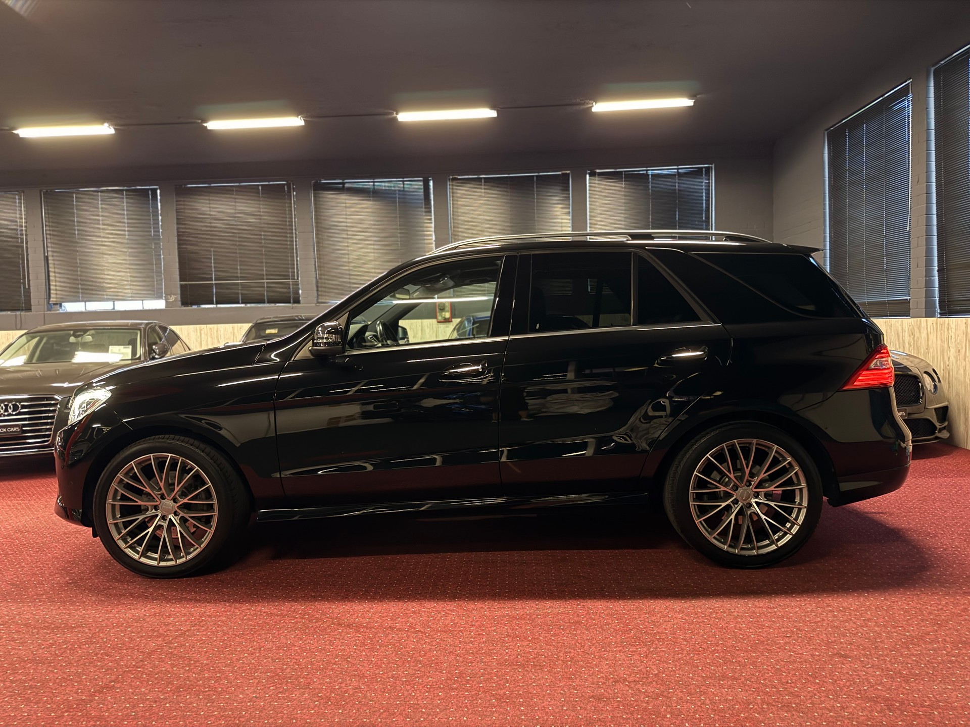 MERCEDES-BENZ ML 350 BlueTEC 4Matic / ** Frisch ab MFK & Service / AHK 3.500 KG **-image-9
