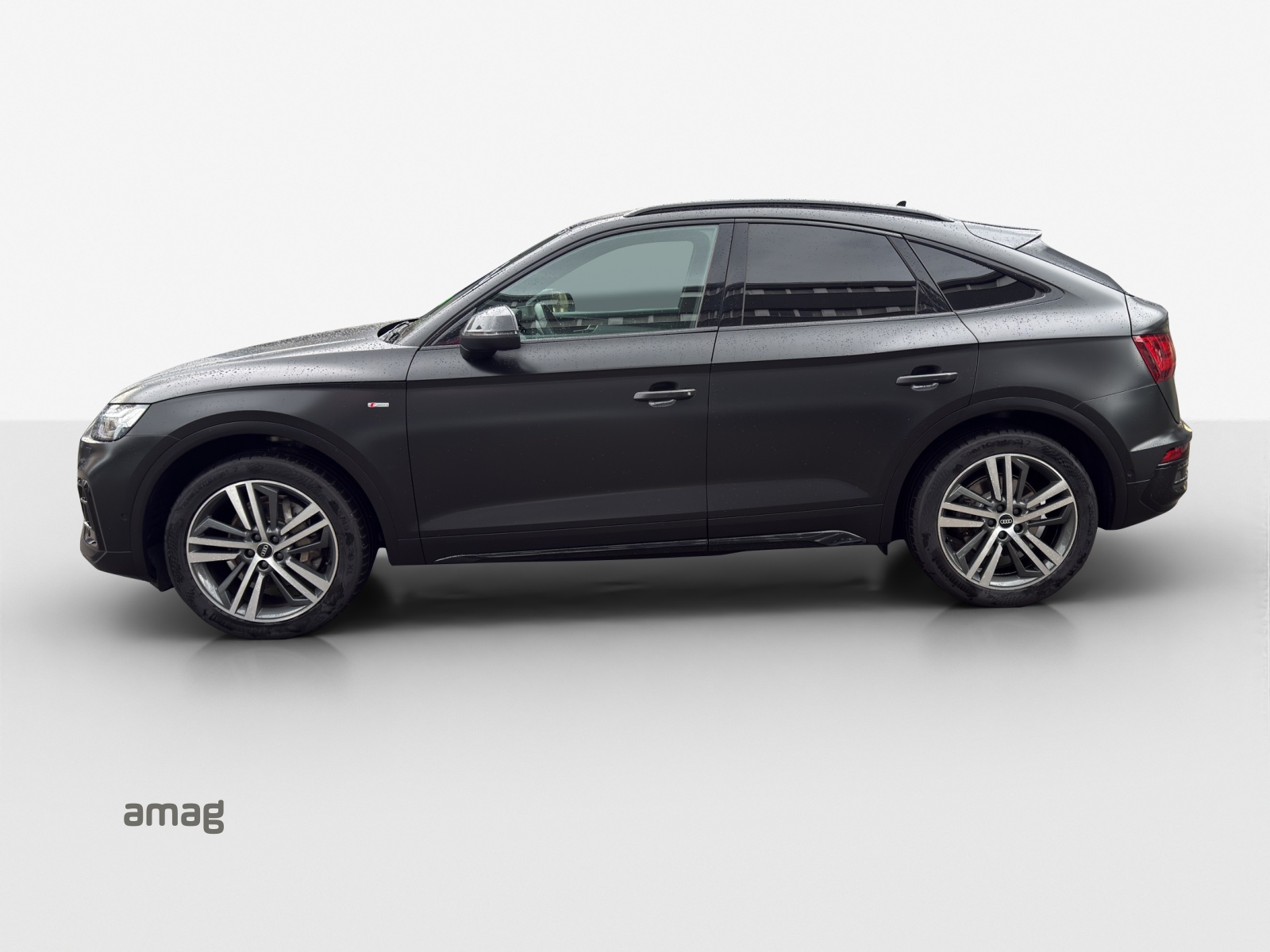 AUDI Q5 Sportback 40 TDI Blackedition quattro S-tronic-image-1