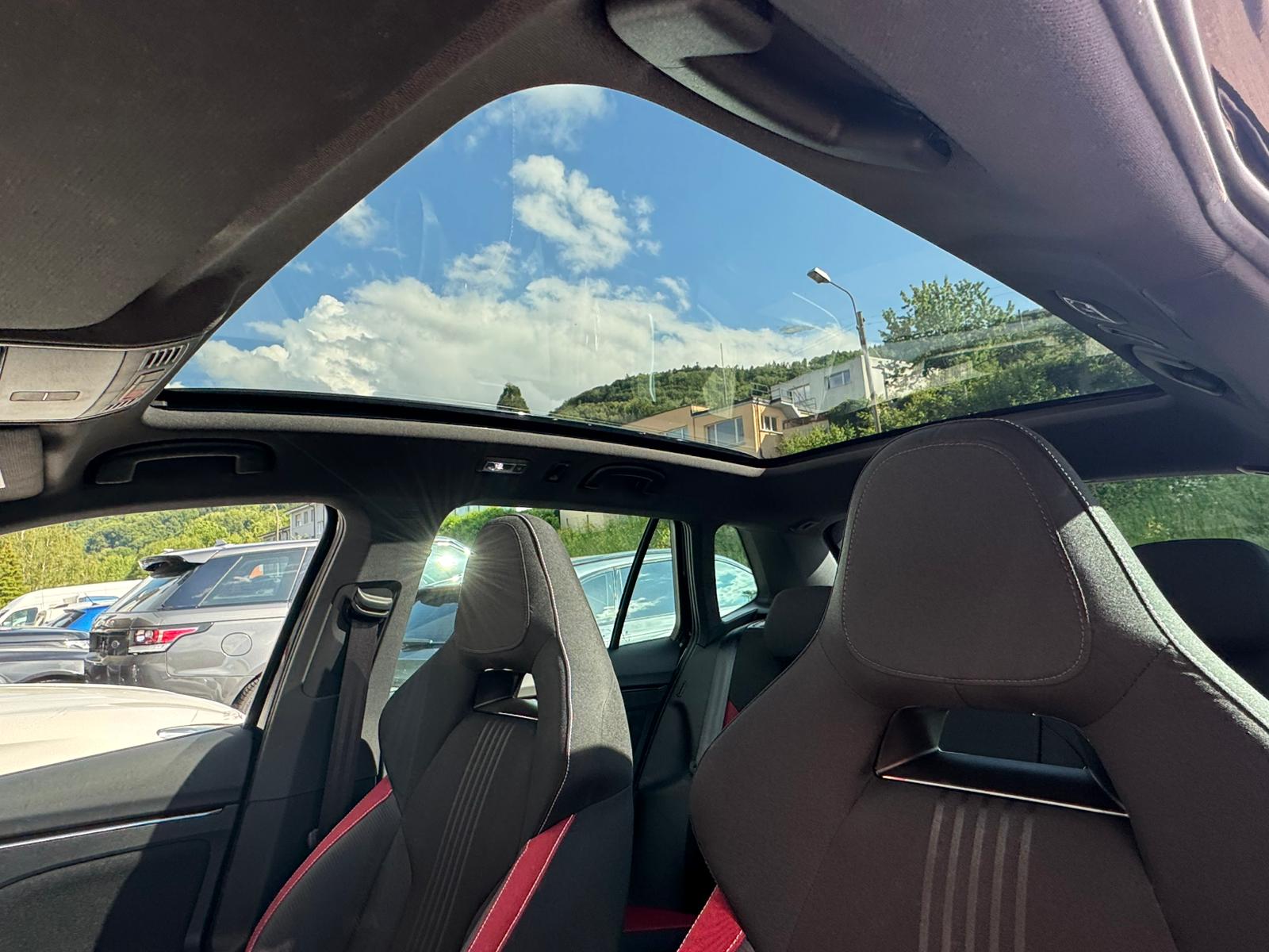 SKODA Kamiq 1.5 TSI ACT Monte Carlo DSG-image-21
