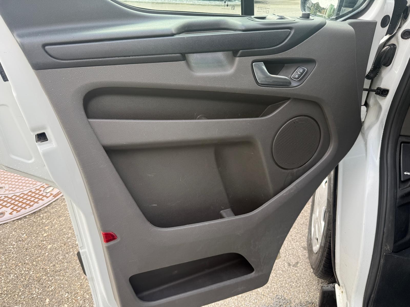 FORD Transit Custom Van 280 L1H1Trend-image-11