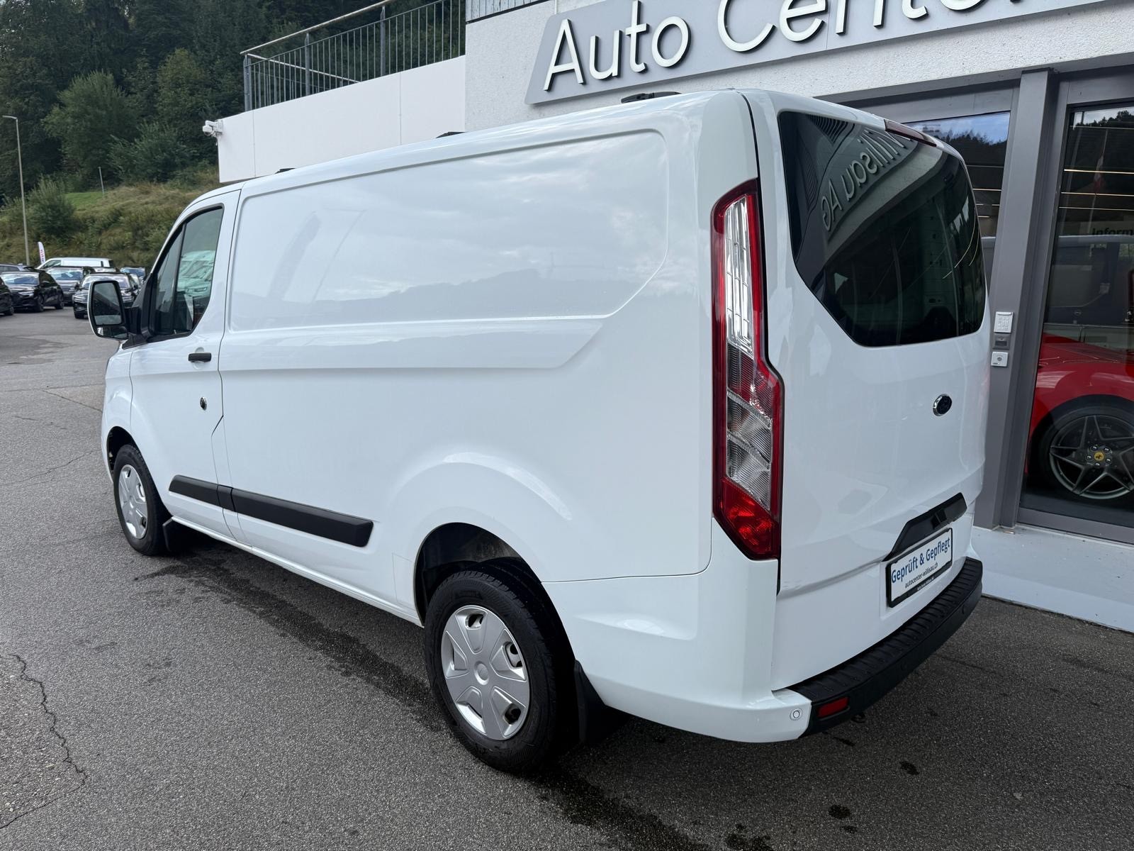 FORD Transit Custom Van 280 L1H1Trend-image-10
