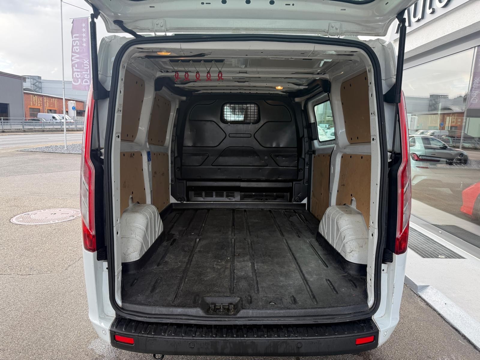 FORD Transit Custom Van 280 L1H1Trend-image-13