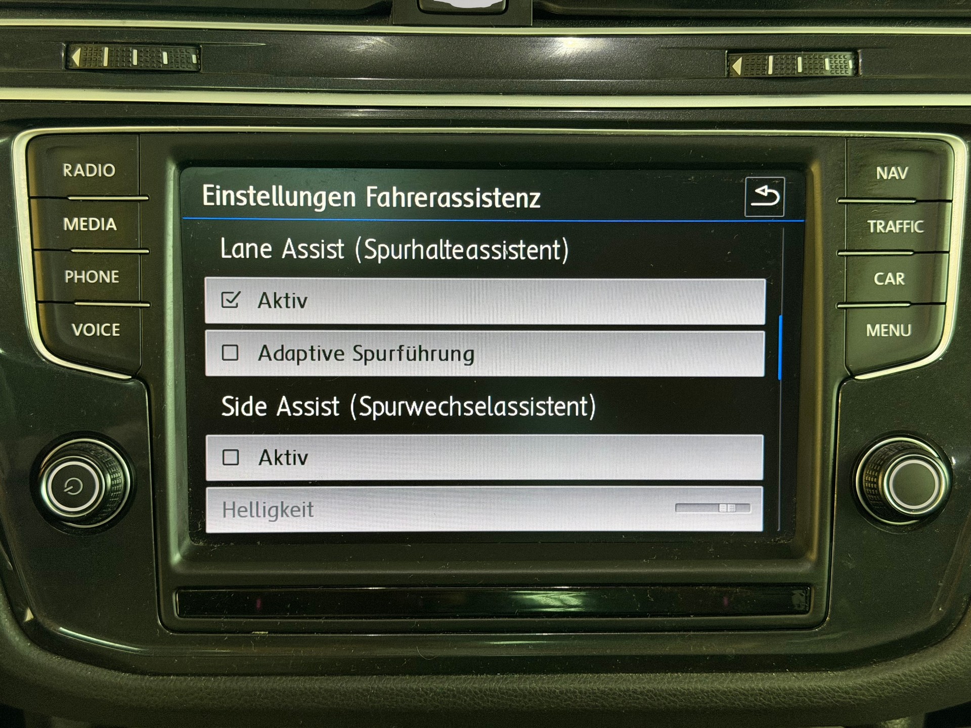 VW Tiguan 2.0 TDI SCR Highline 4Motion DSG | R-Line Paket | Frisch MFK | Ab Service | AHK 2.5t.-image-26
