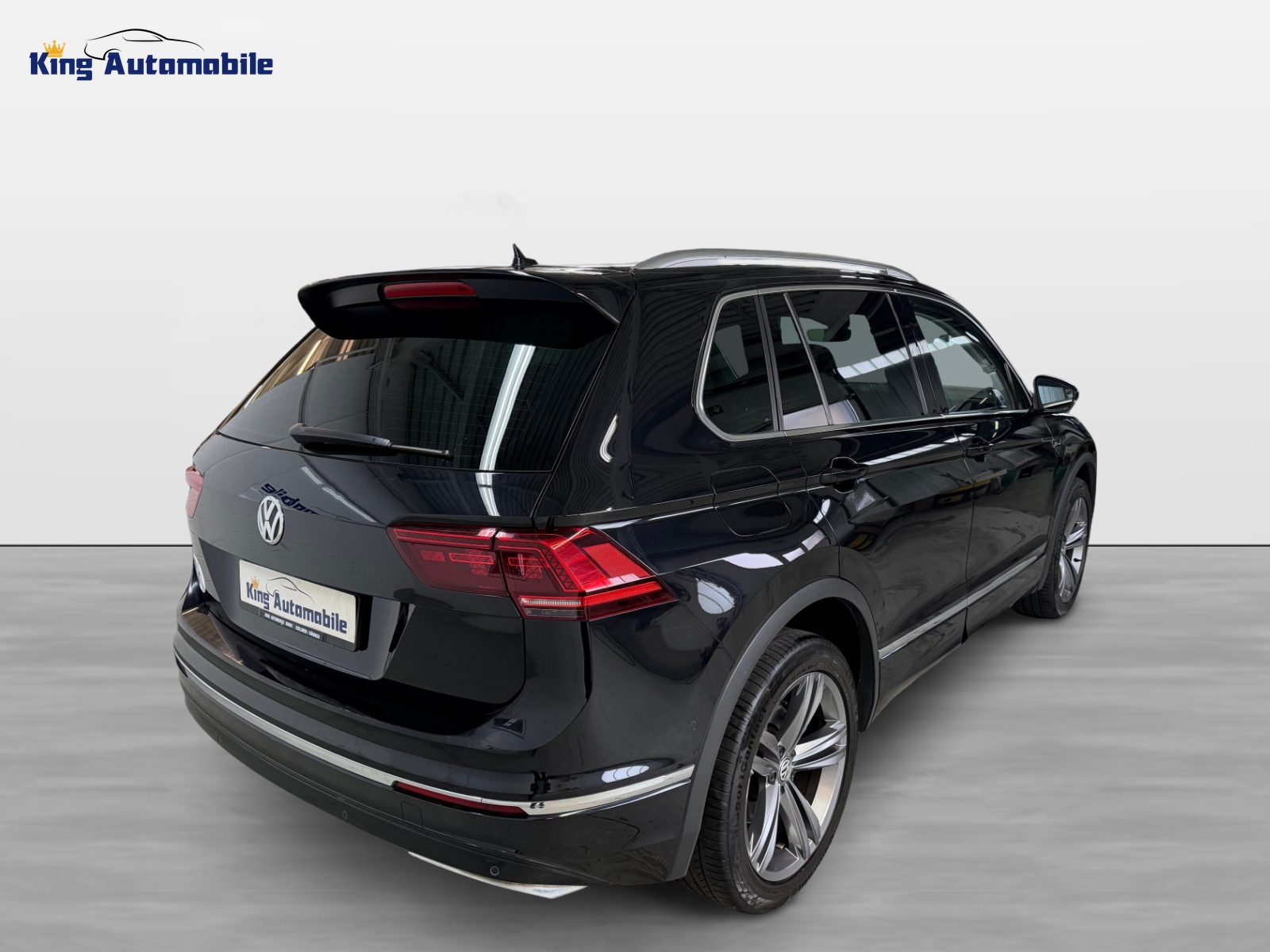 VW Tiguan 2.0 TDI SCR Highline 4Motion DSG | R-Line Paket | Frisch MFK | Ab Service | AHK 2.5t.-image-6
