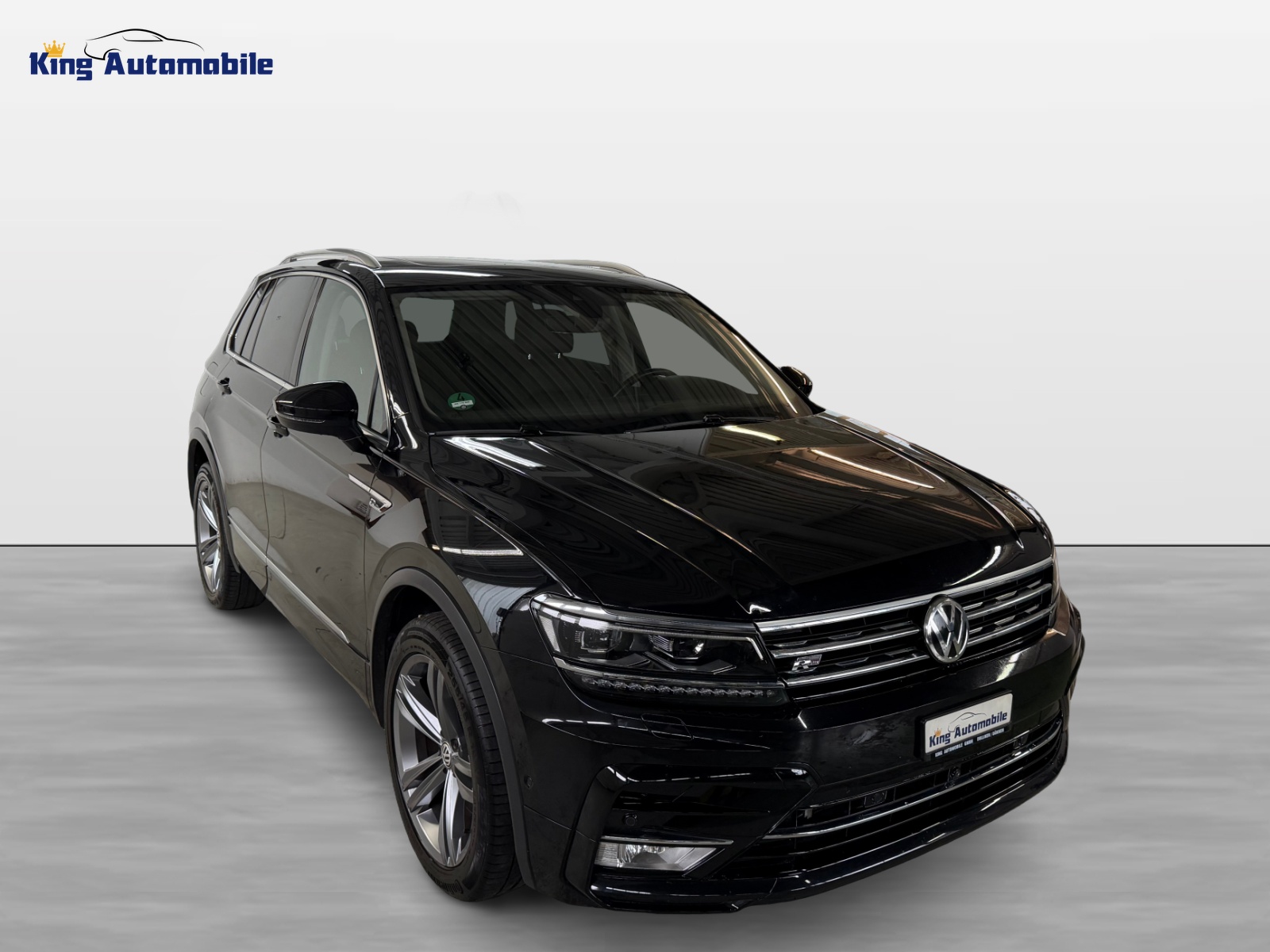 VW Tiguan 2.0 TDI SCR Highline 4Motion DSG | R-Line Paket | Frisch MFK | Ab Service | AHK 2.5t.-image-3