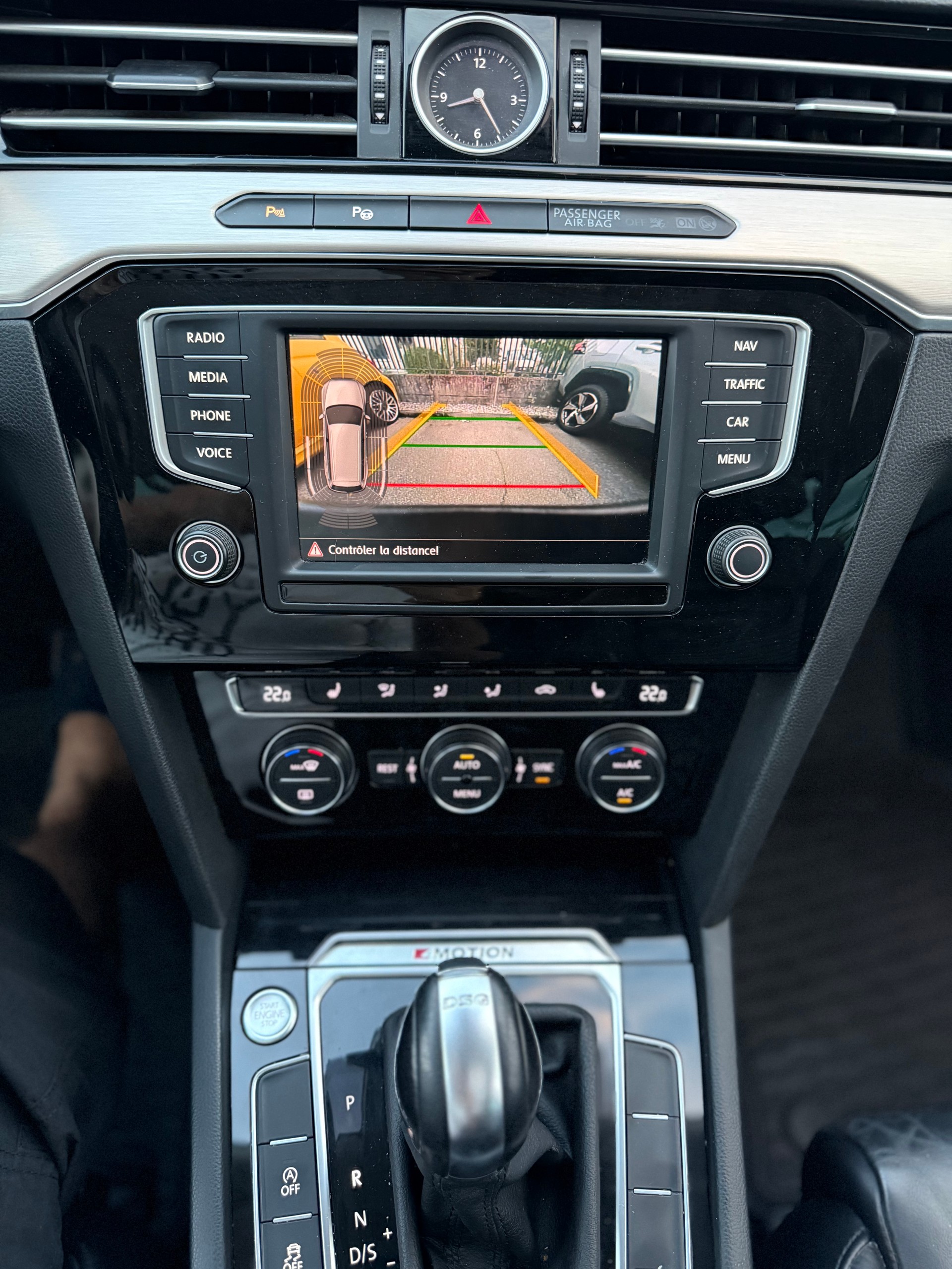 VW Passat Variant 2.0 TDI BMT Highline DSG 4Motion-image-12