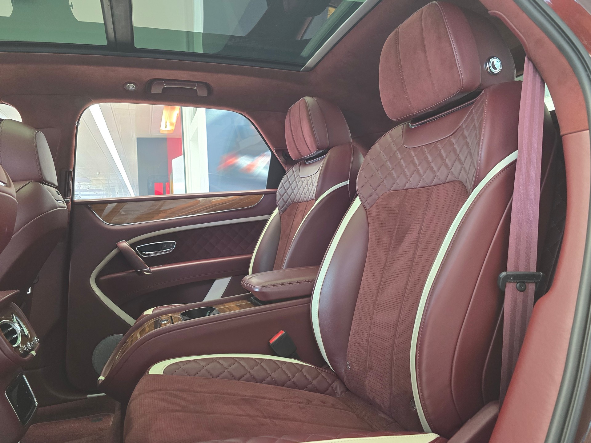 BENTLEY Bentayga W12 Speed-image-14