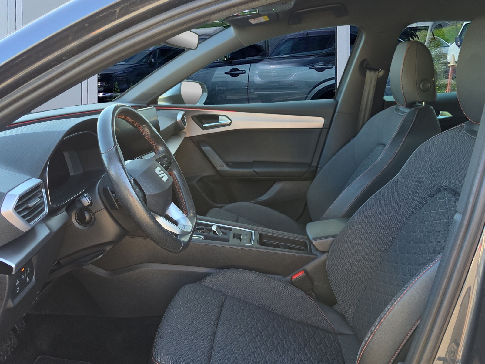 SEAT Leon ST 1.5 eTSI mHEV DSG FR-image-7