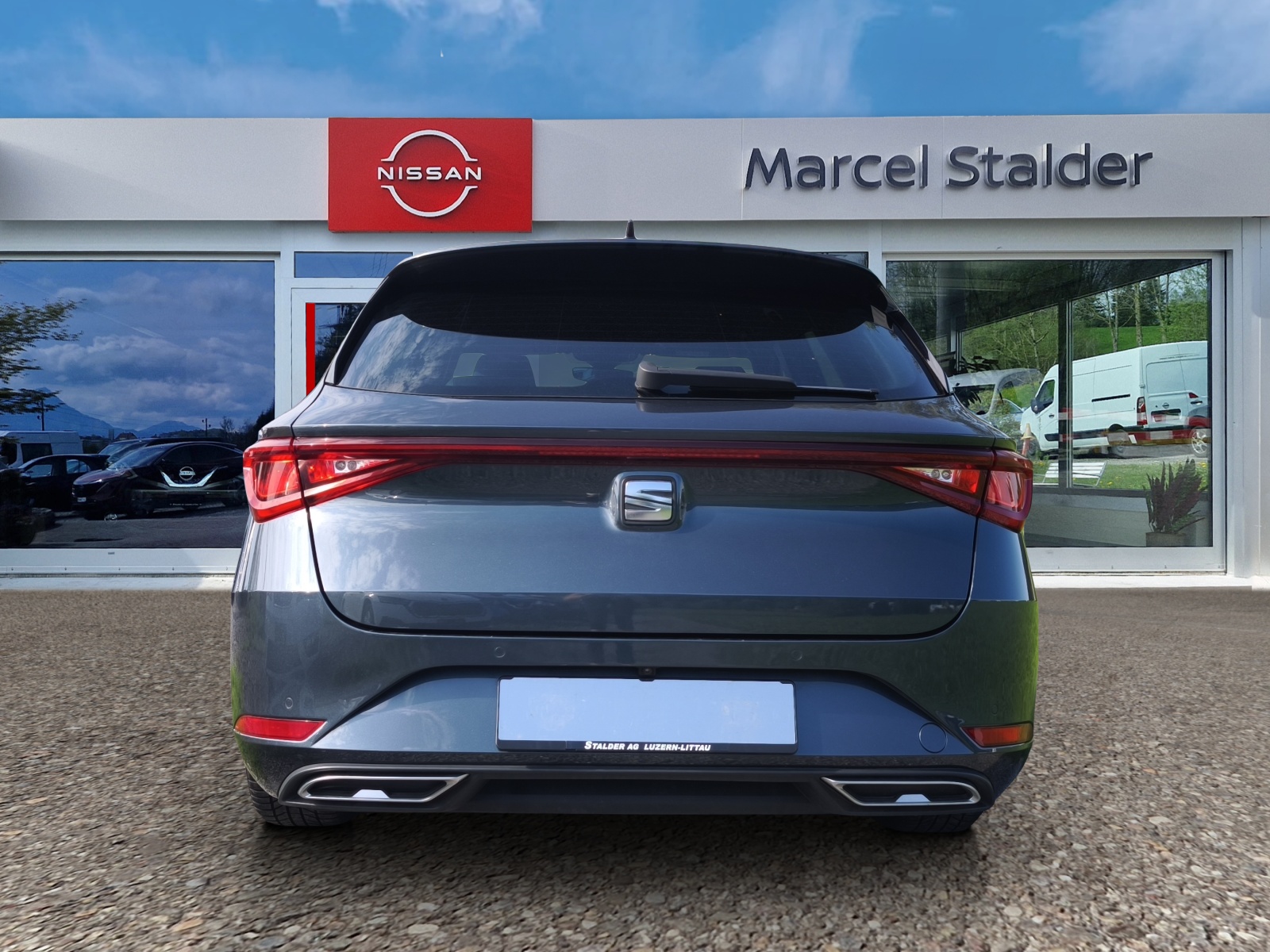 SEAT Leon ST 1.5 eTSI mHEV DSG FR-image-3