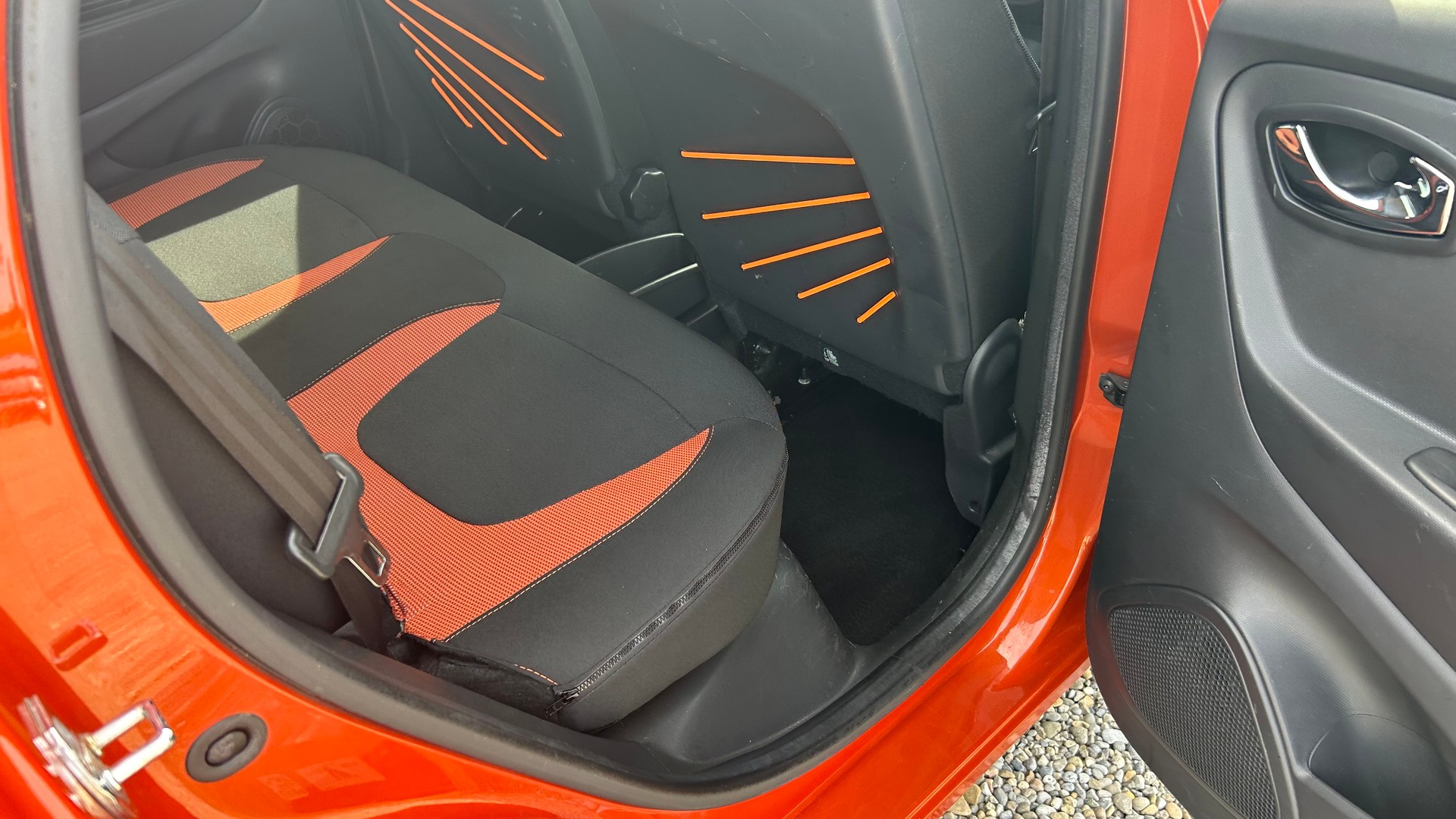 RENAULT Captur 1.2 T 16V Privilège EDC-image-27