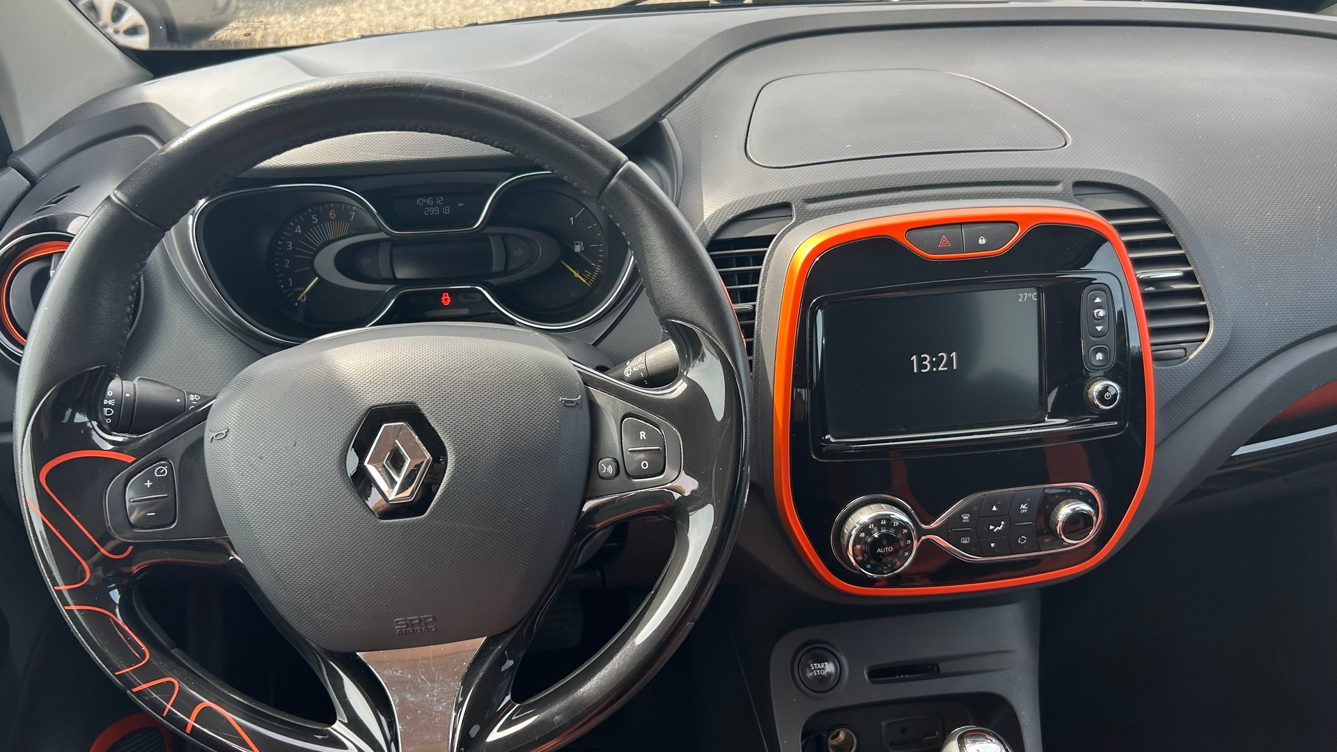 RENAULT Captur 1.2 T 16V Privilège EDC-image-5