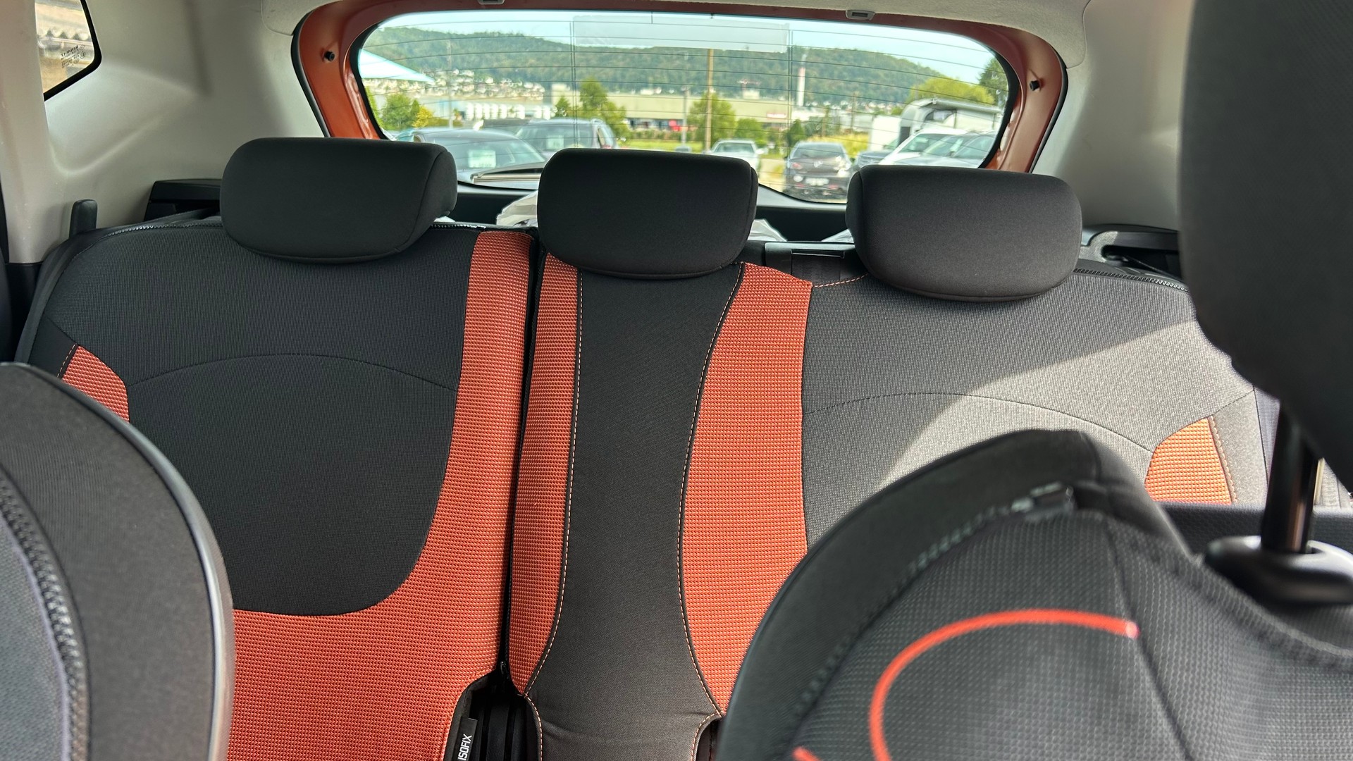 RENAULT Captur 1.2 T 16V Privilège EDC-image-23