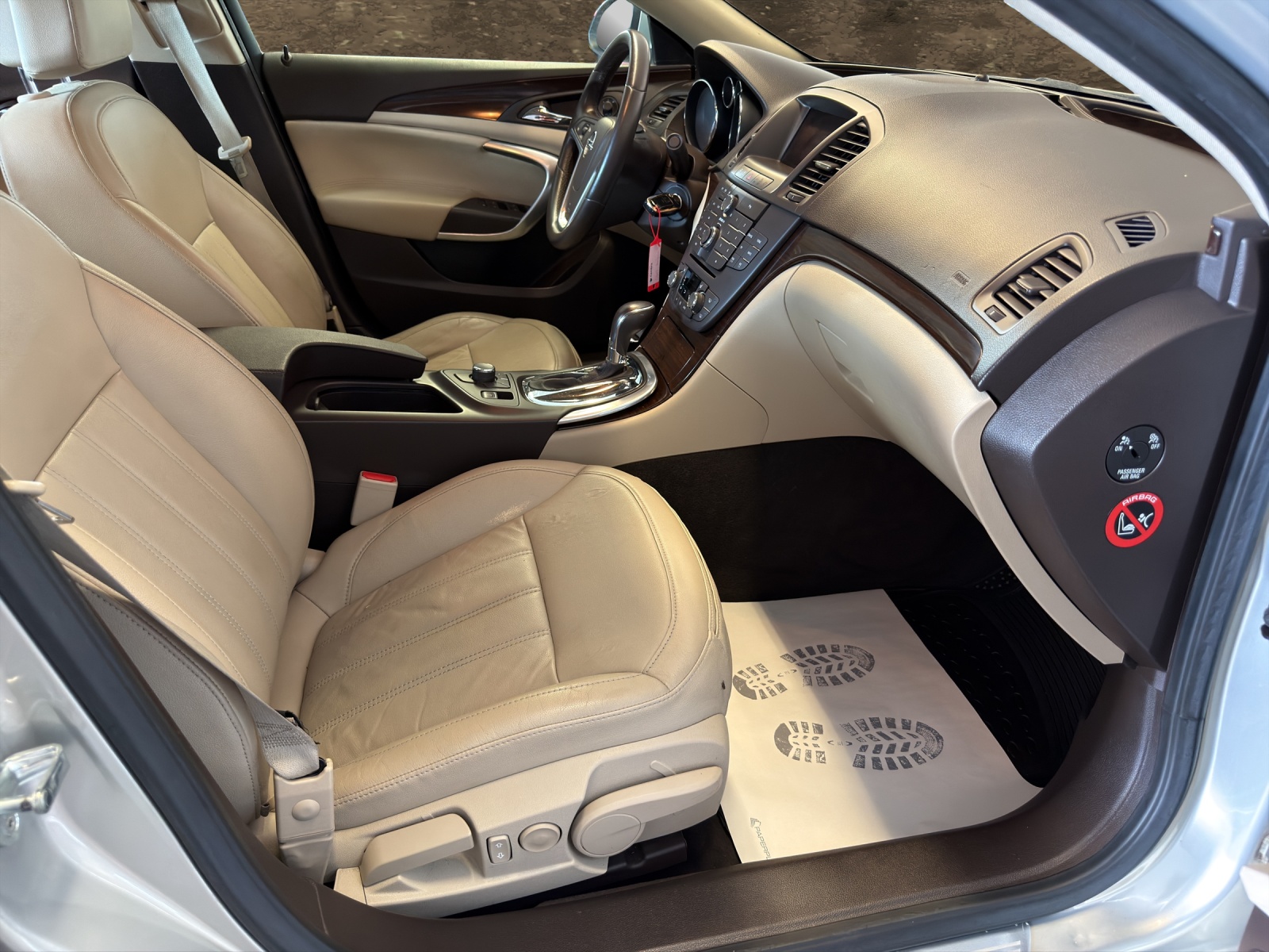 OPEL Insignia 2.0 Turbo Edition 4WD Automatic-image-13