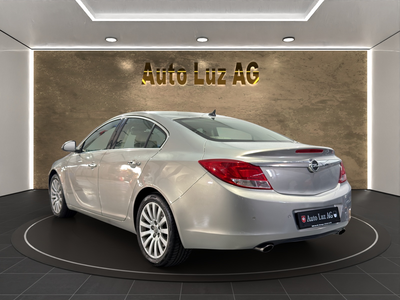 OPEL Insignia 2.0 Turbo Edition 4WD Automatic-image-4