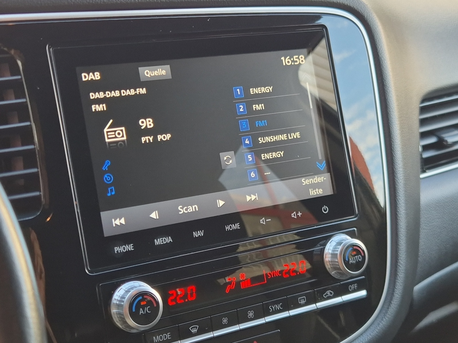 MITSUBISHI Outlander 2.4 PHEV Diamond-image-15