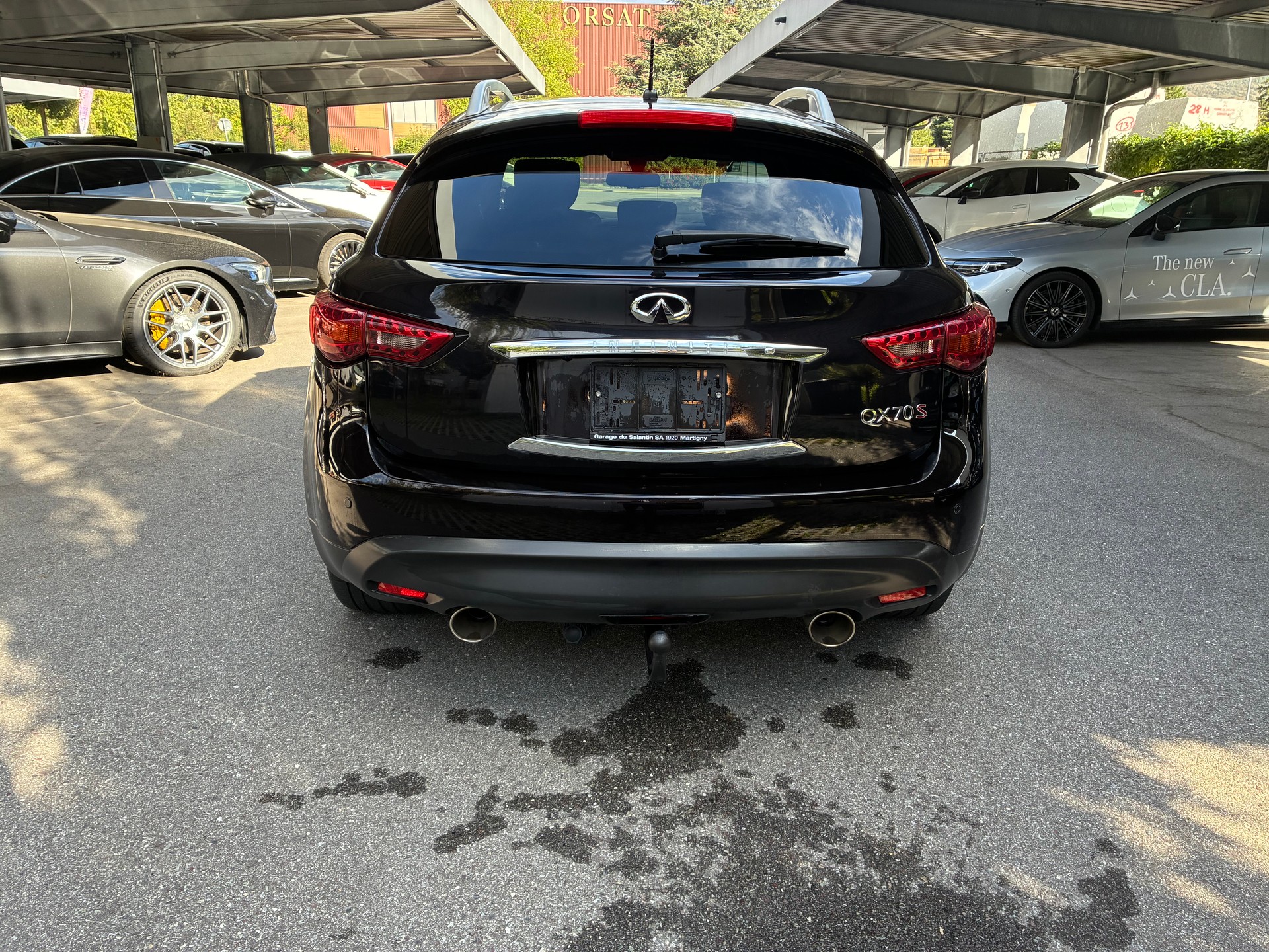 INFINITI QX70 3.7 S Premium AWD Automatic-image-2