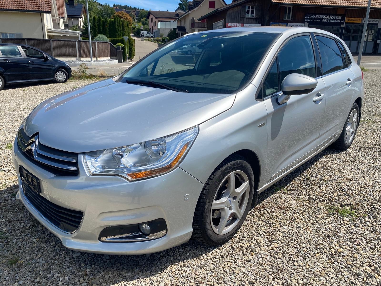 CITROEN C4 1.6 e-HDi Black Top EGS6-image-1