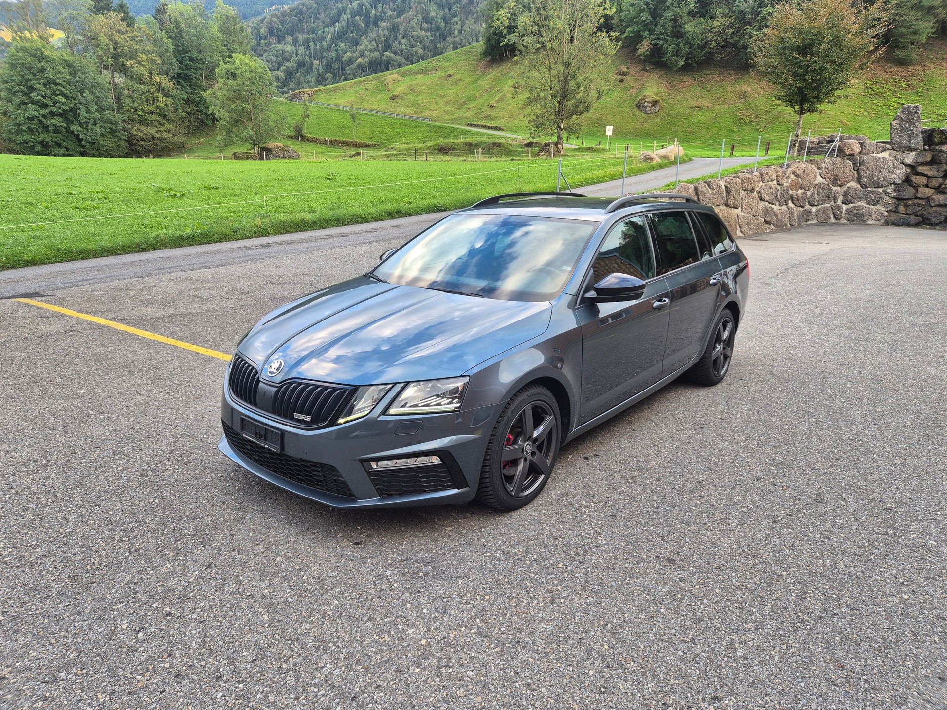 SKODA Octavia Combi 2.0 TDI RS 4x4 DSG-image-0