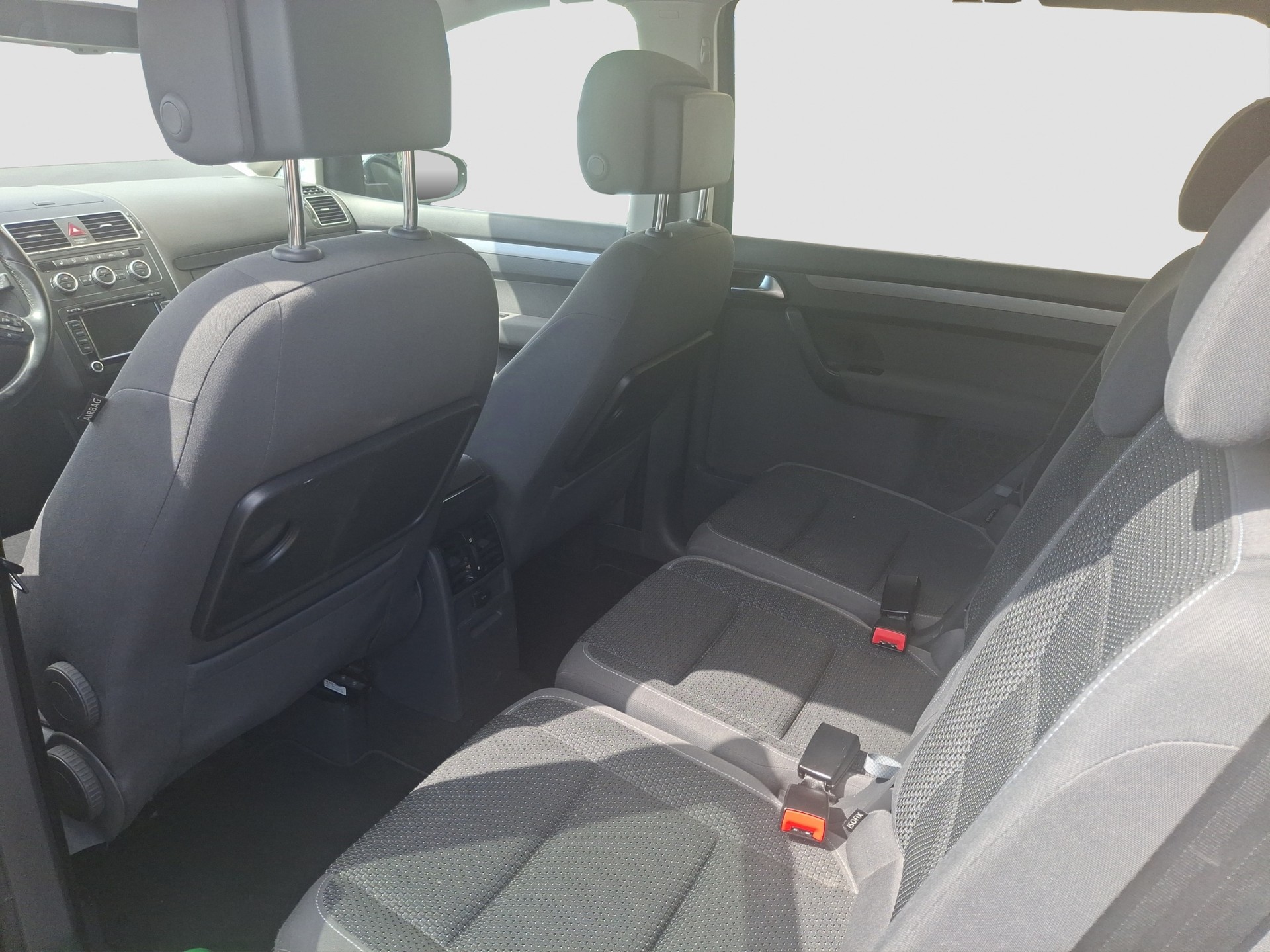 VW Touran 1.6 TDI BMT Comfortline DSG-image-6