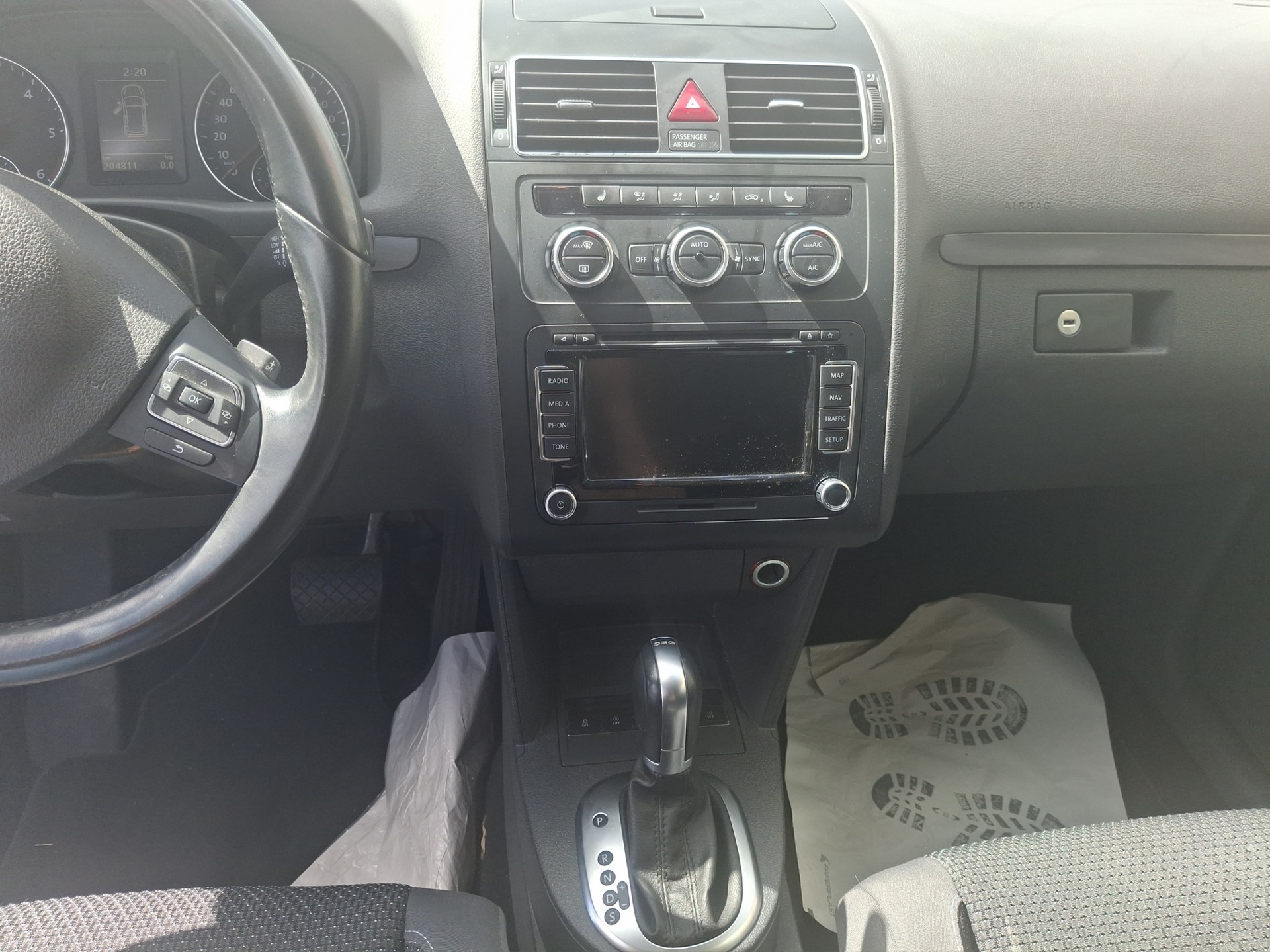 VW Touran 1.6 TDI BMT Comfortline DSG-image-9