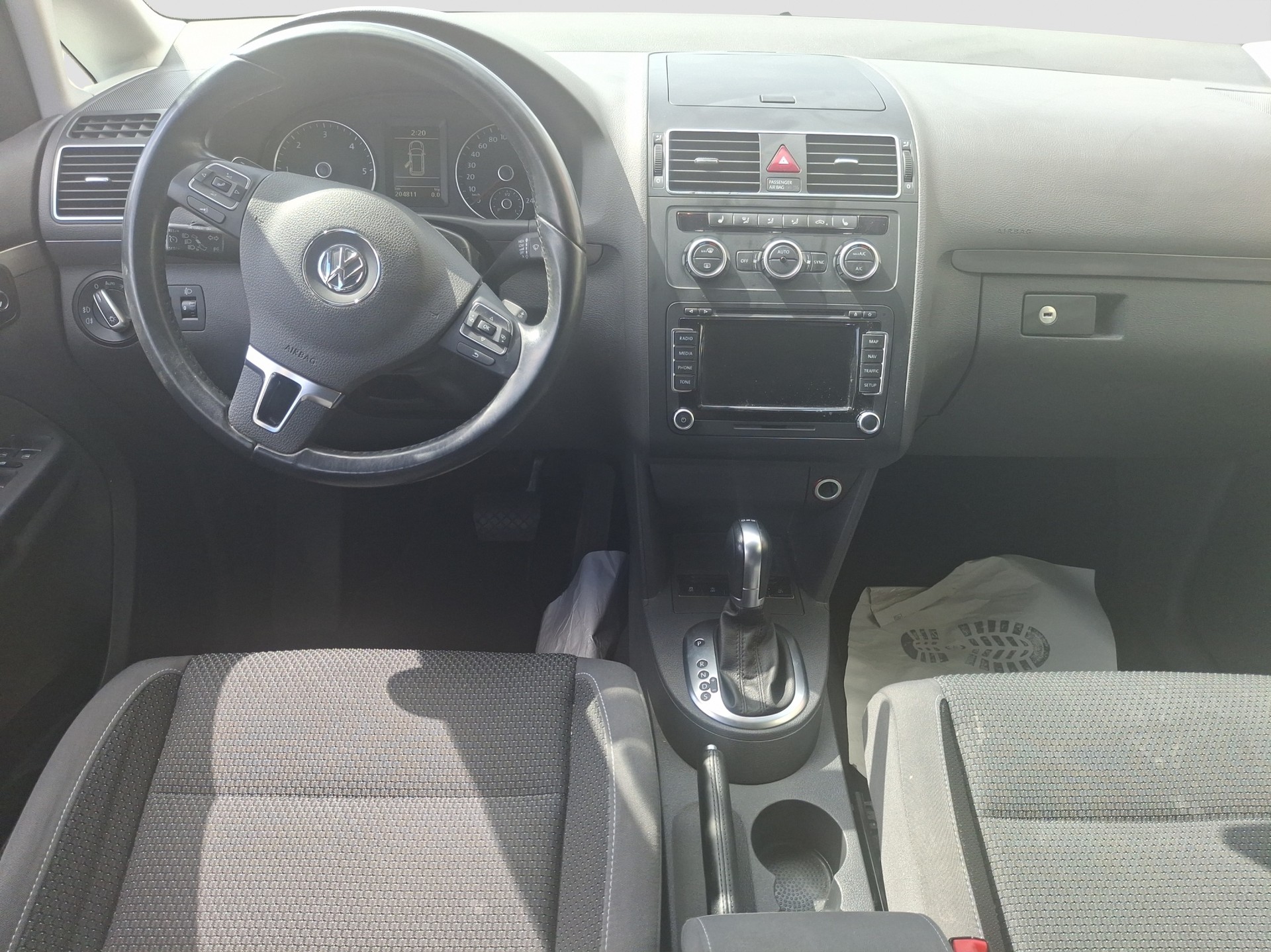 VW Touran 1.6 TDI BMT Comfortline DSG-image-8