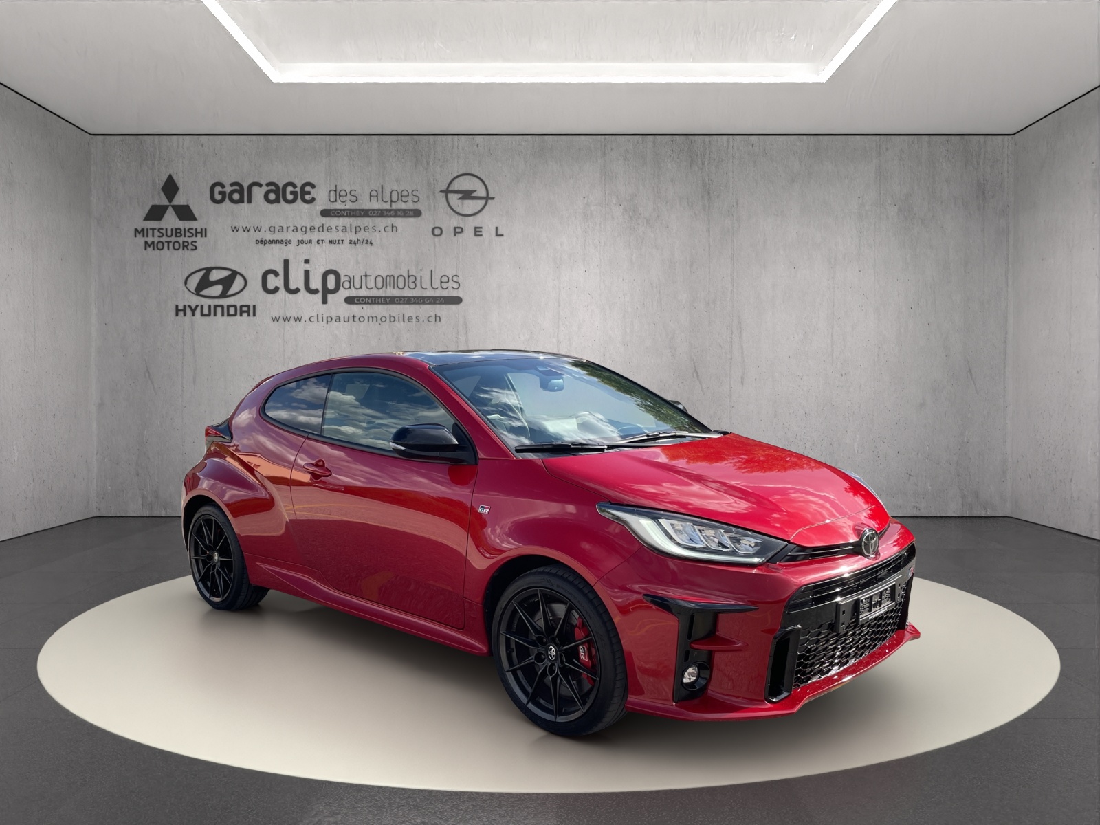 TOYOTA GR Yaris 1.6 Turbo Sport 4x4-image-4