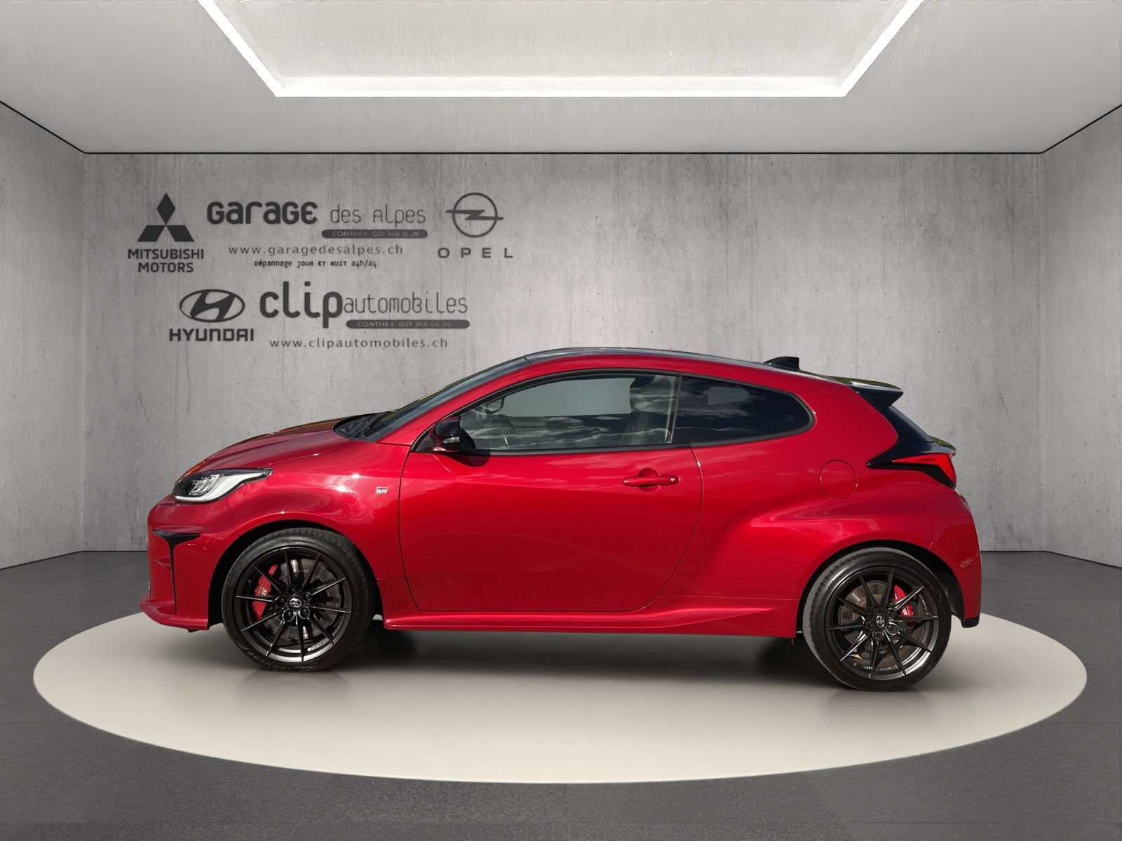 TOYOTA GR Yaris 1.6 Turbo Sport 4x4-image-2