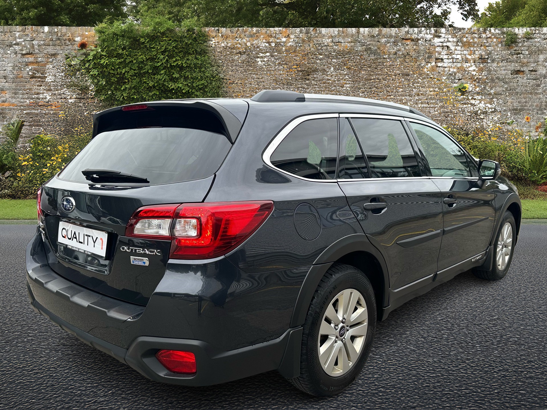 SUBARU Outback 2.0D Swiss AWD Lineartronic-image-4