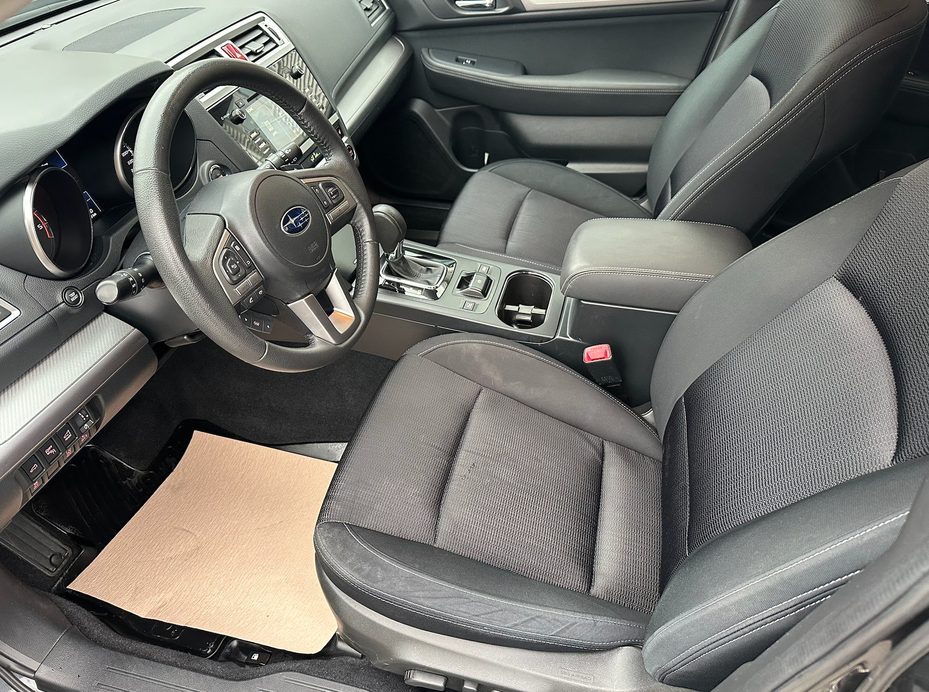 SUBARU Outback 2.0D Swiss AWD Lineartronic-image-11