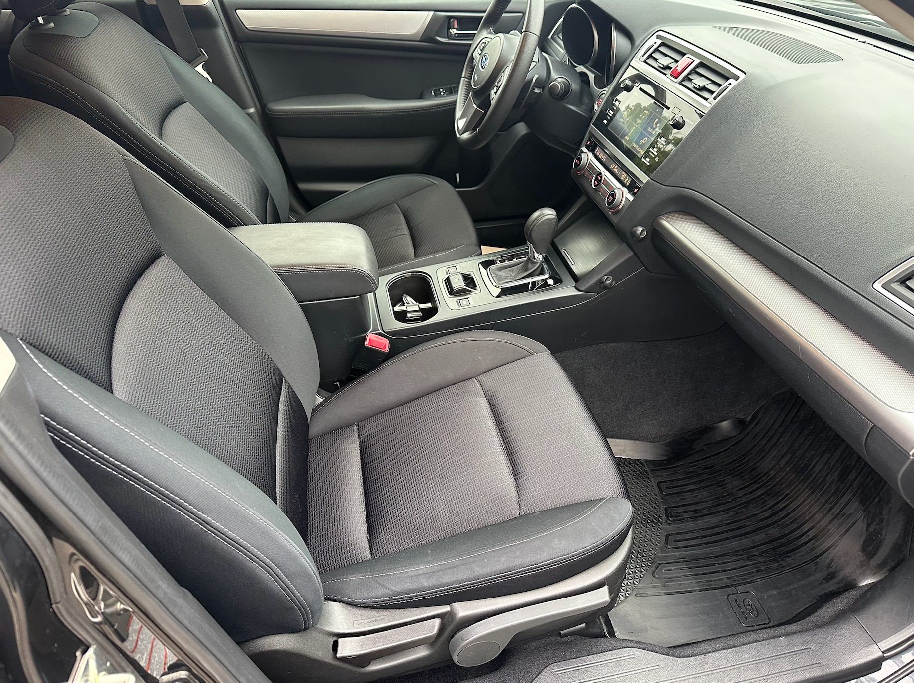 SUBARU Outback 2.0D Swiss AWD Lineartronic-image-12