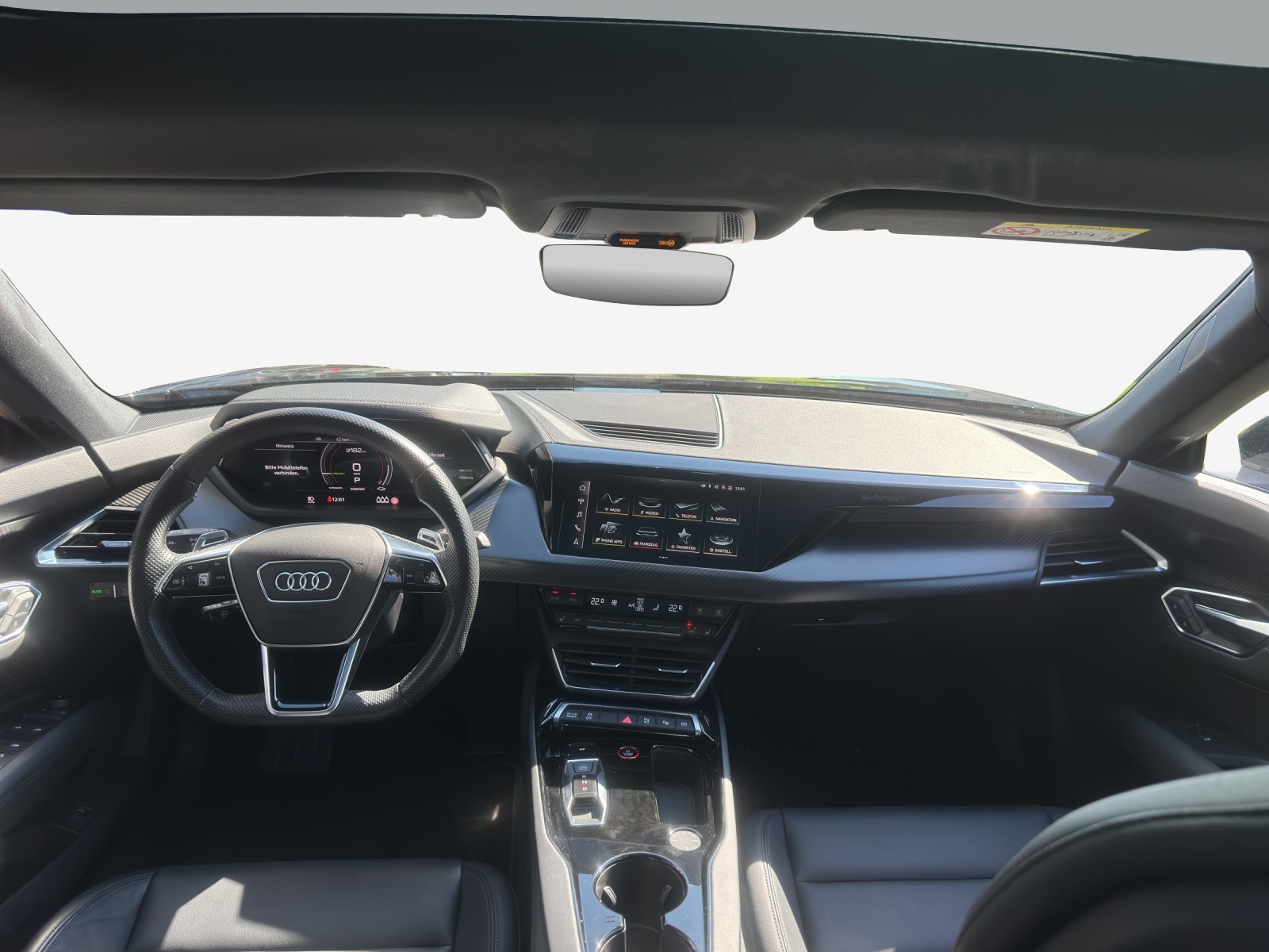 AUDI e-tron GT quattro-image-9