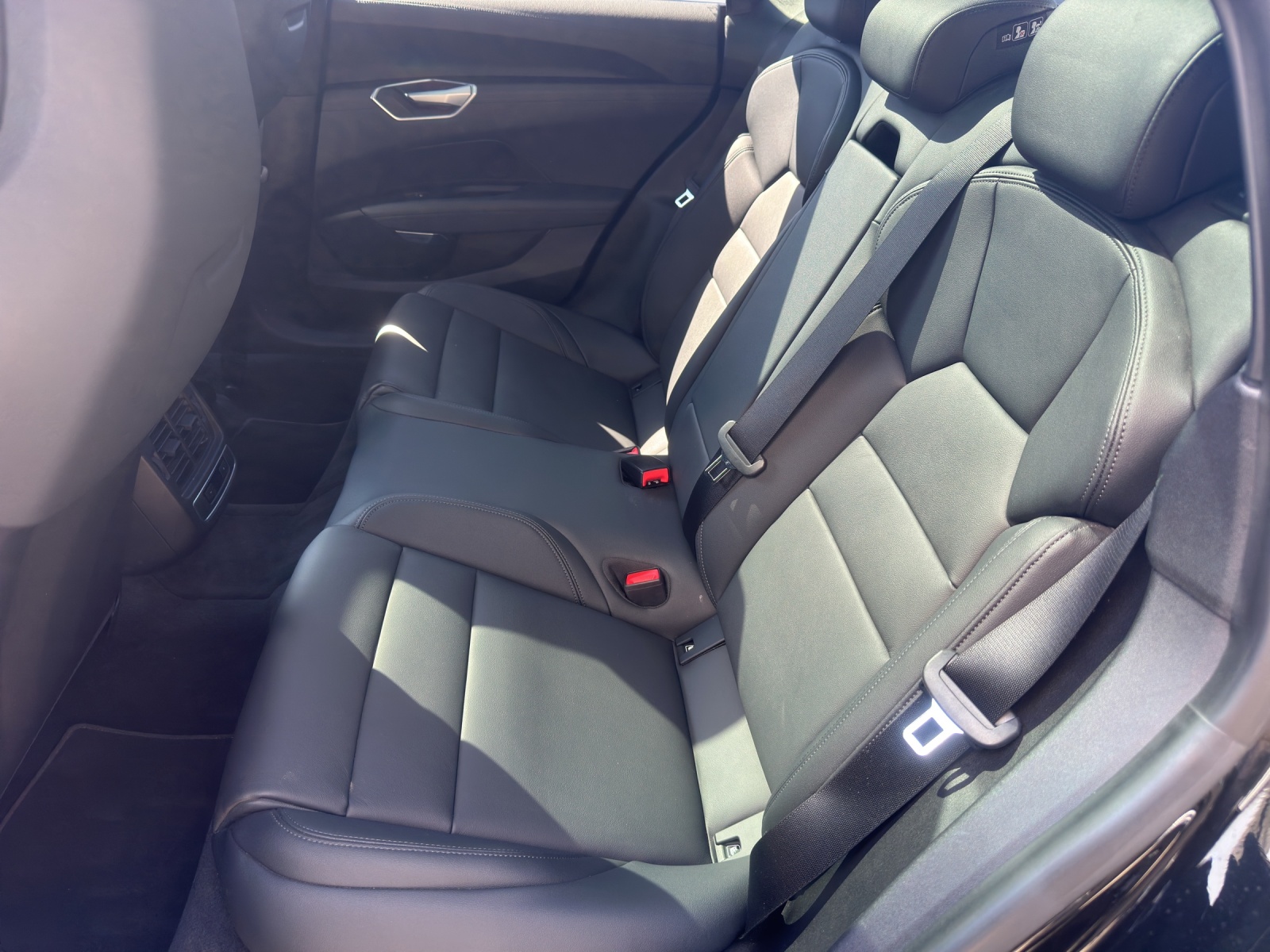 AUDI e-tron GT quattro-image-12