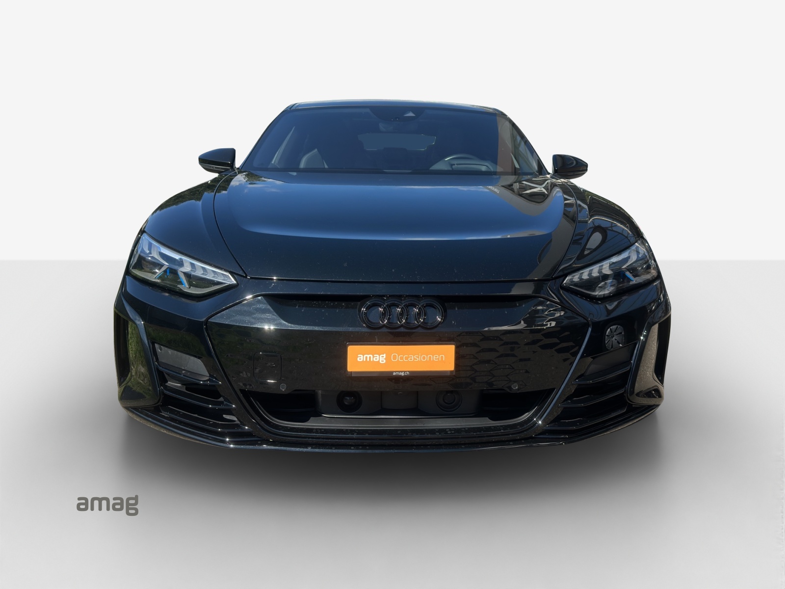 AUDI e-tron GT quattro-image-7
