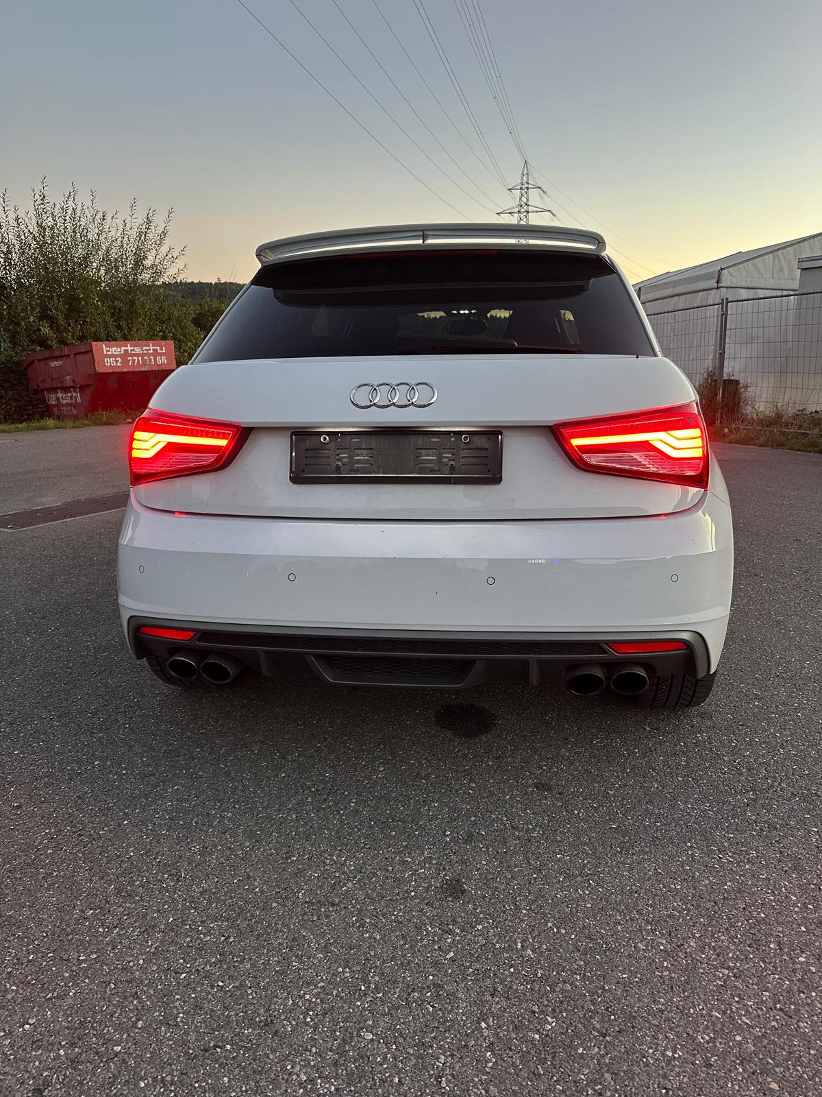 AUDI S1 2.0 TFSI quattro-image-4