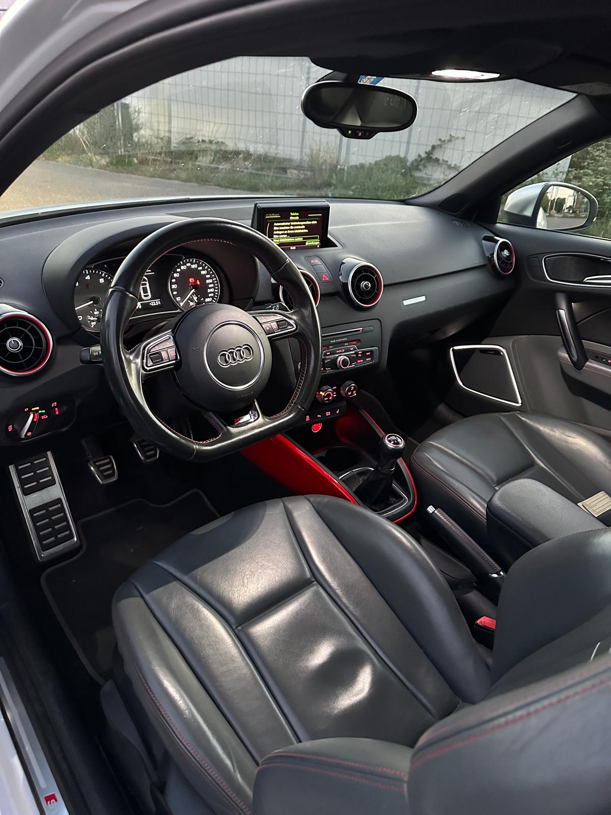AUDI S1 2.0 TFSI quattro-image-7