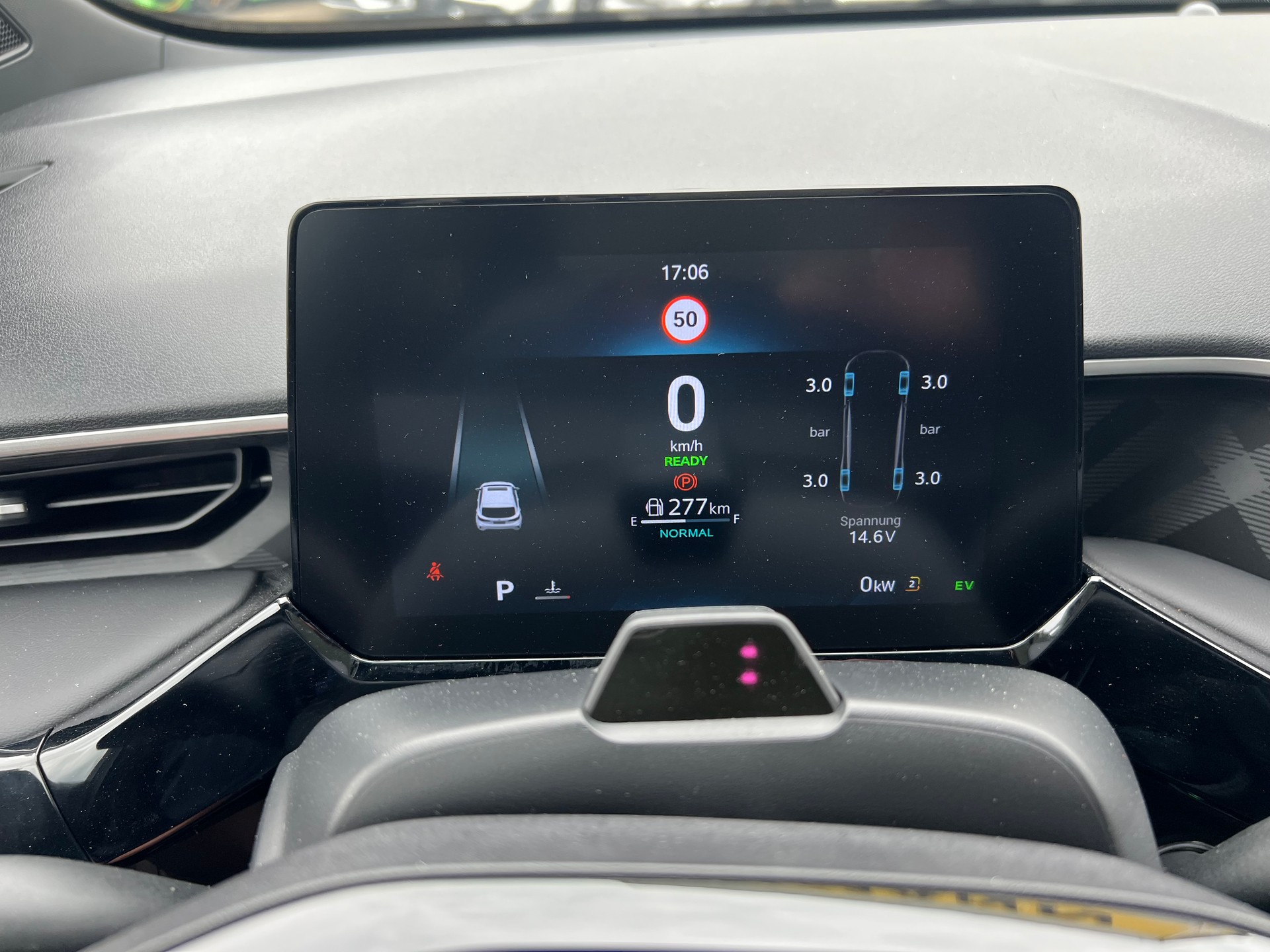 MG 3 1.5 Hybrid Luxury Aut.-image-22